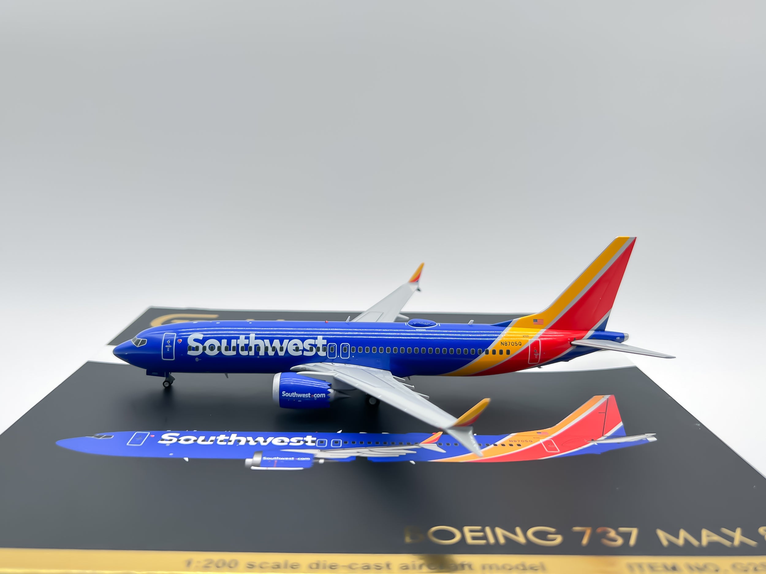 Southwest Airlines Boeing 737 MAX 8 1:200 Gemini Jets N8705Q (G2SWA689)