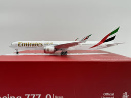 Emirates Boeing 777-9 1:200 Gemini Jets A6-EZA (G2UAE1189)