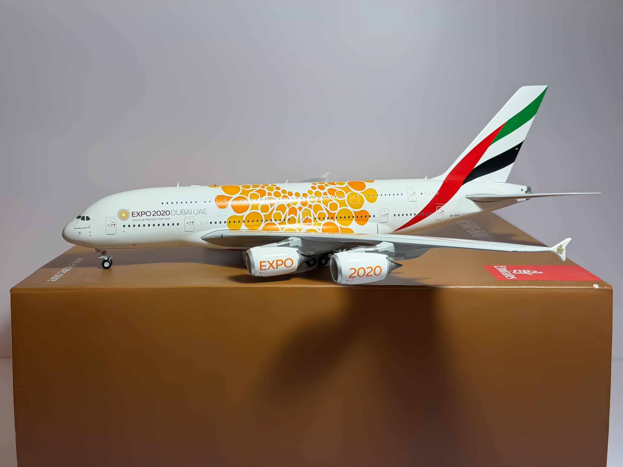 Emirates Airbus A380-800 1:200 Gemini Jets A6-EOU (G2UAE758)
