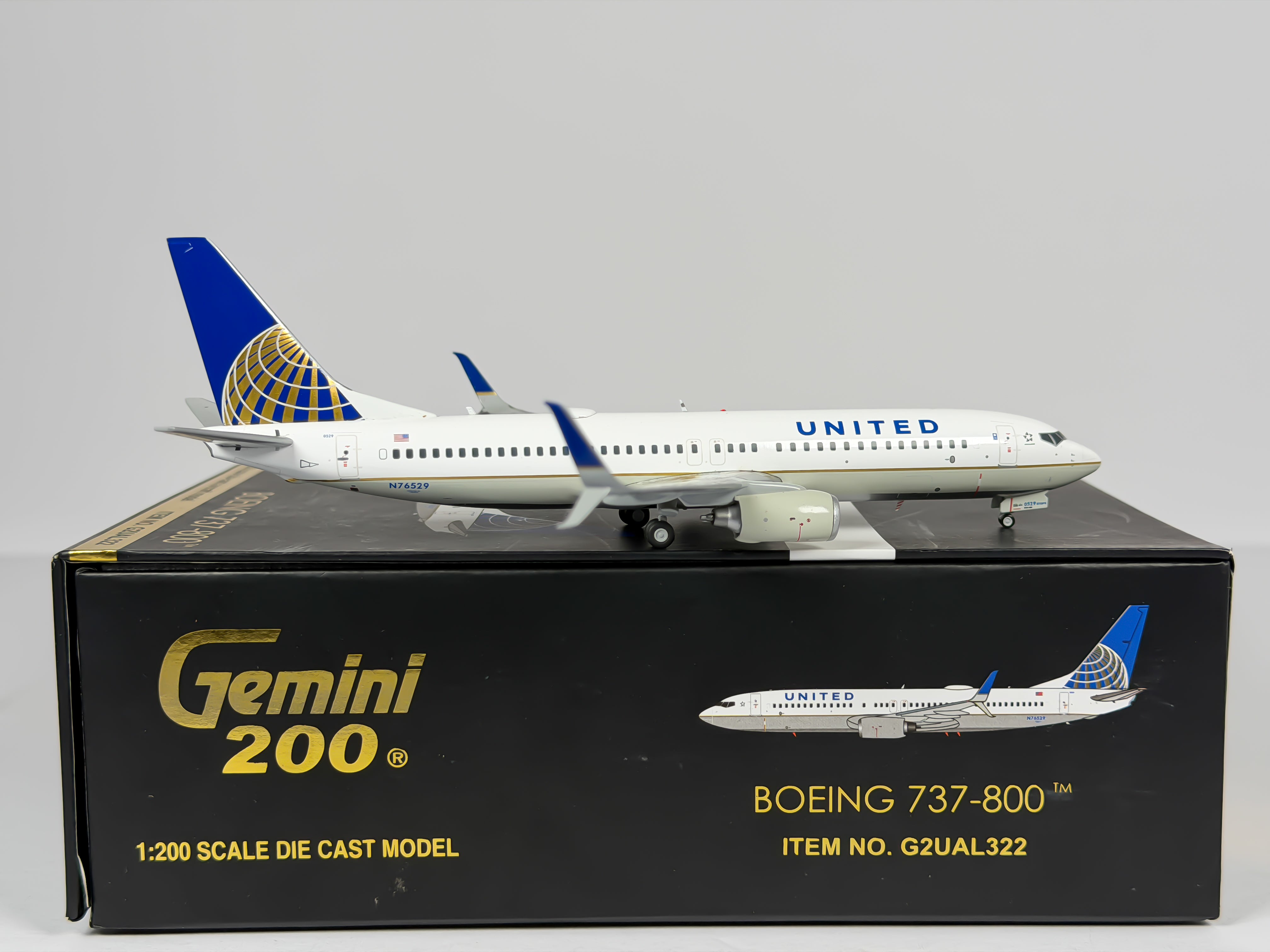 United Airlines Boeing 737-700 1:200 Gemini Jets N76529 (G2UAL322)