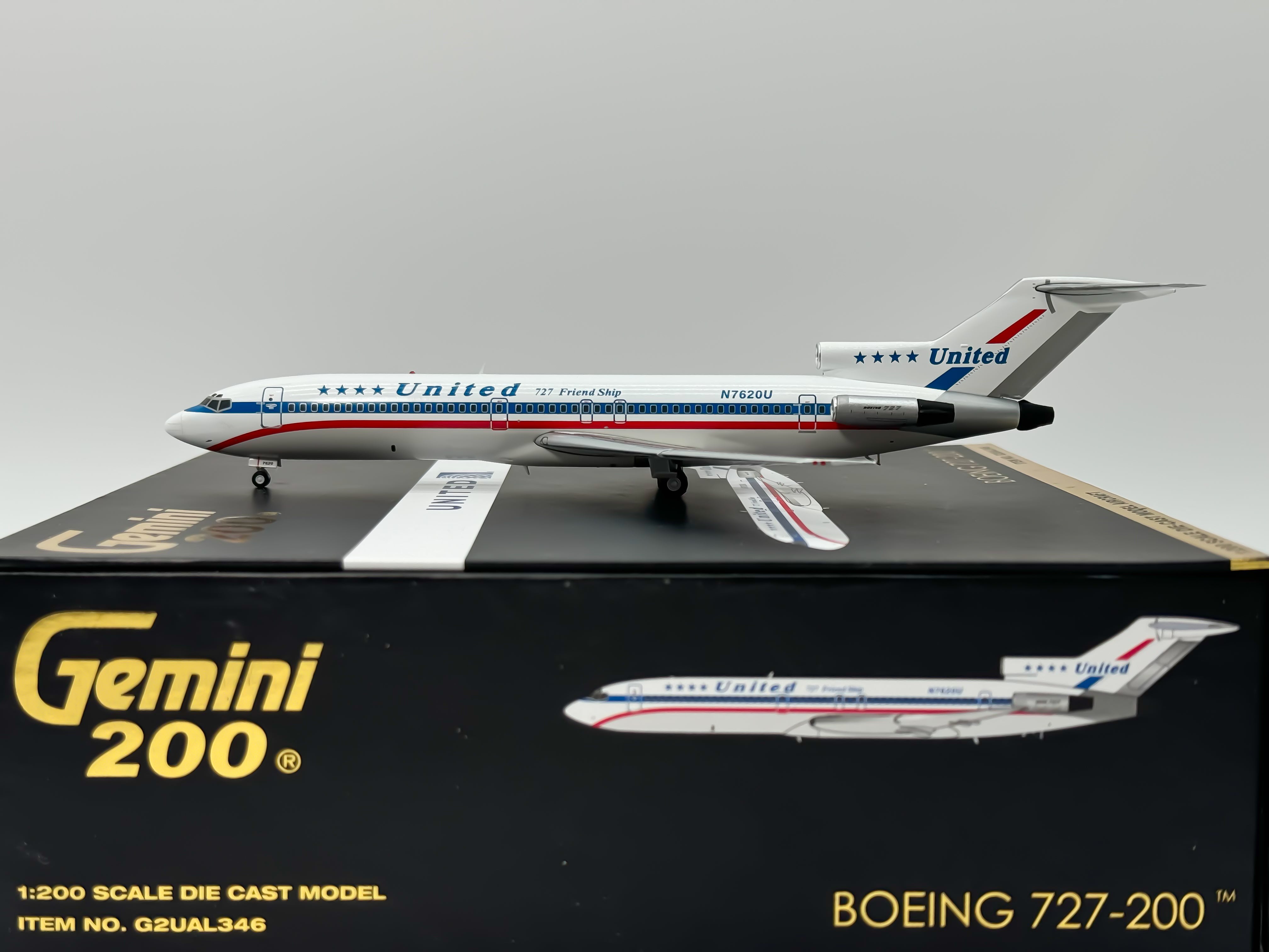 United Airlines Boeing 727-200 1:200 Gemini Jets N7620U (G2UAL346)