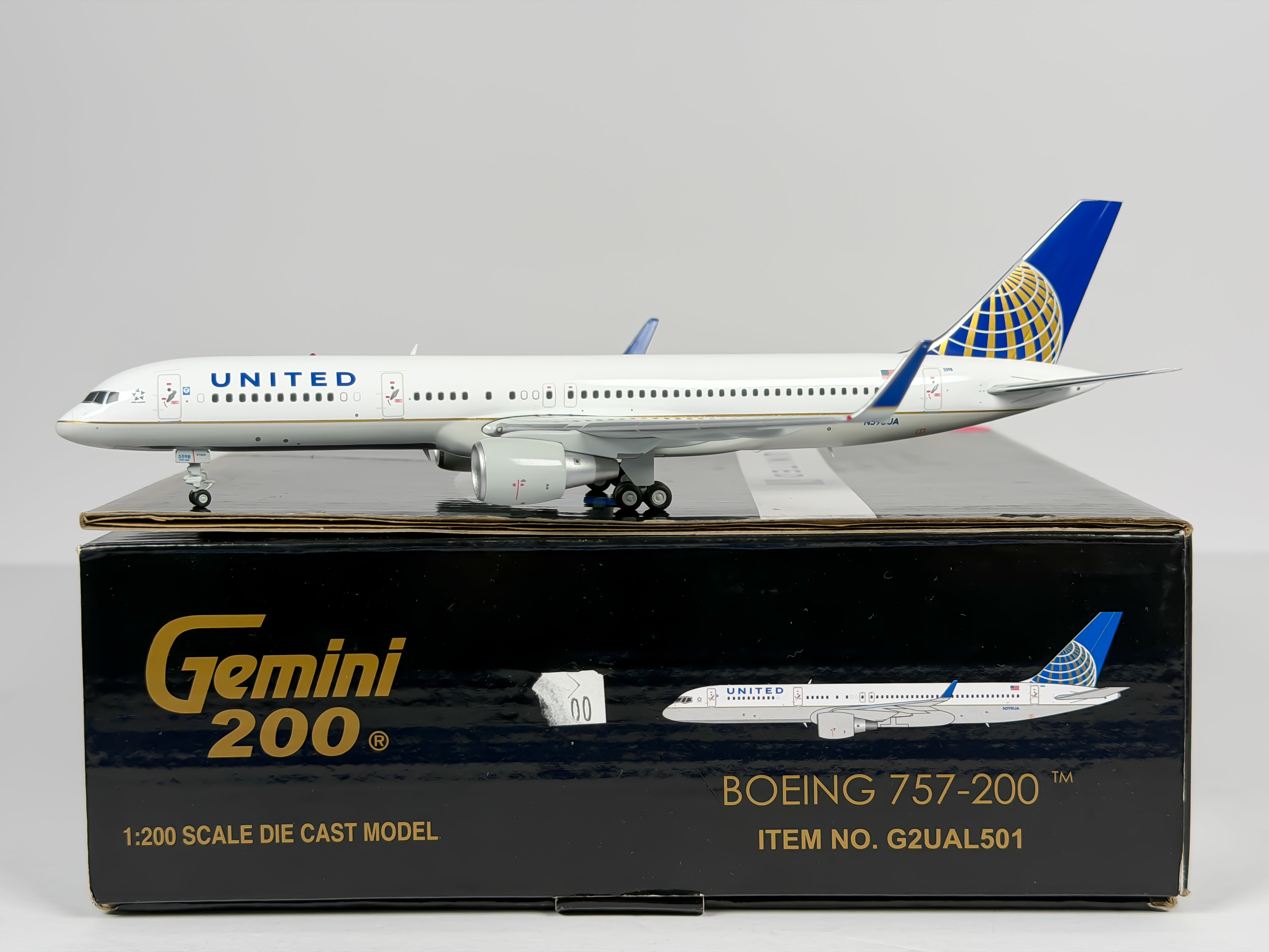 United Airlines Boeing 757-200 1:200 Gemini Jets N598UA (G2UAL501)