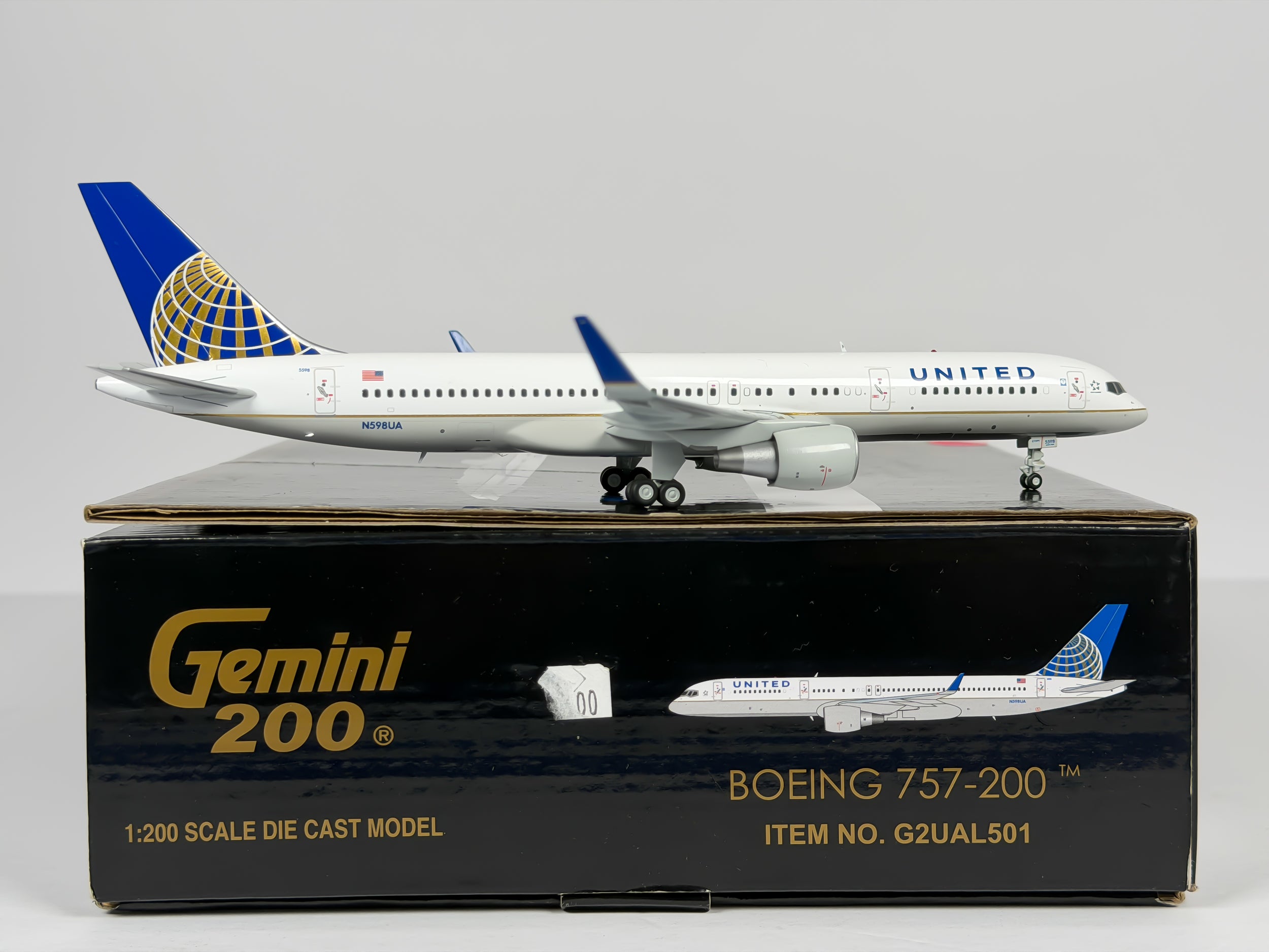 United Airlines Boeing 757-200 1:200 Gemini Jets N598UA (G2UAL501)
