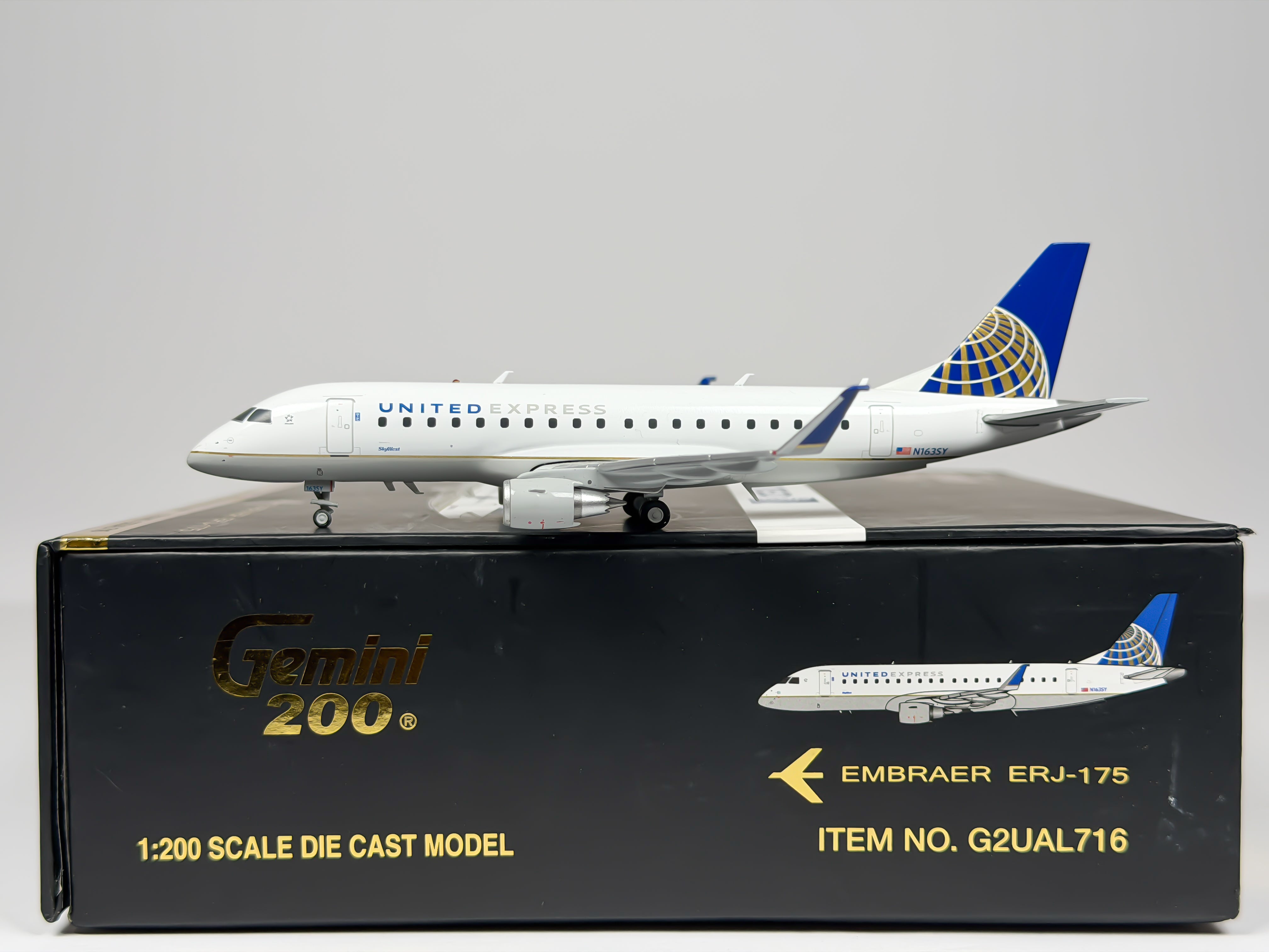 United Express Embraer E175 1:200 Gemini Jets N163SY (G2UAL716)