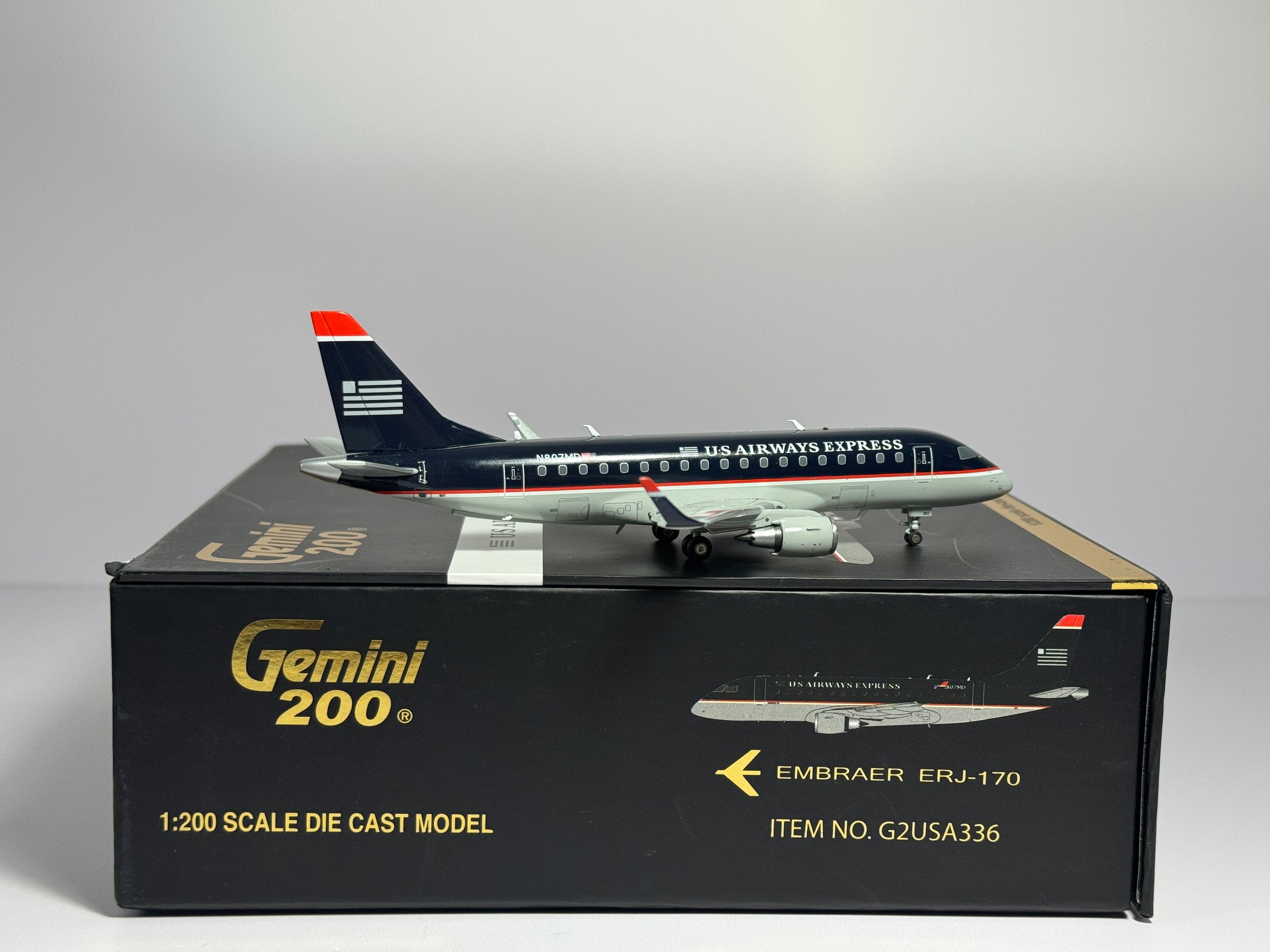 Gemini Jets 1:200 U.S Airways Express Embraer E170 N807MD dark blue G2USA336