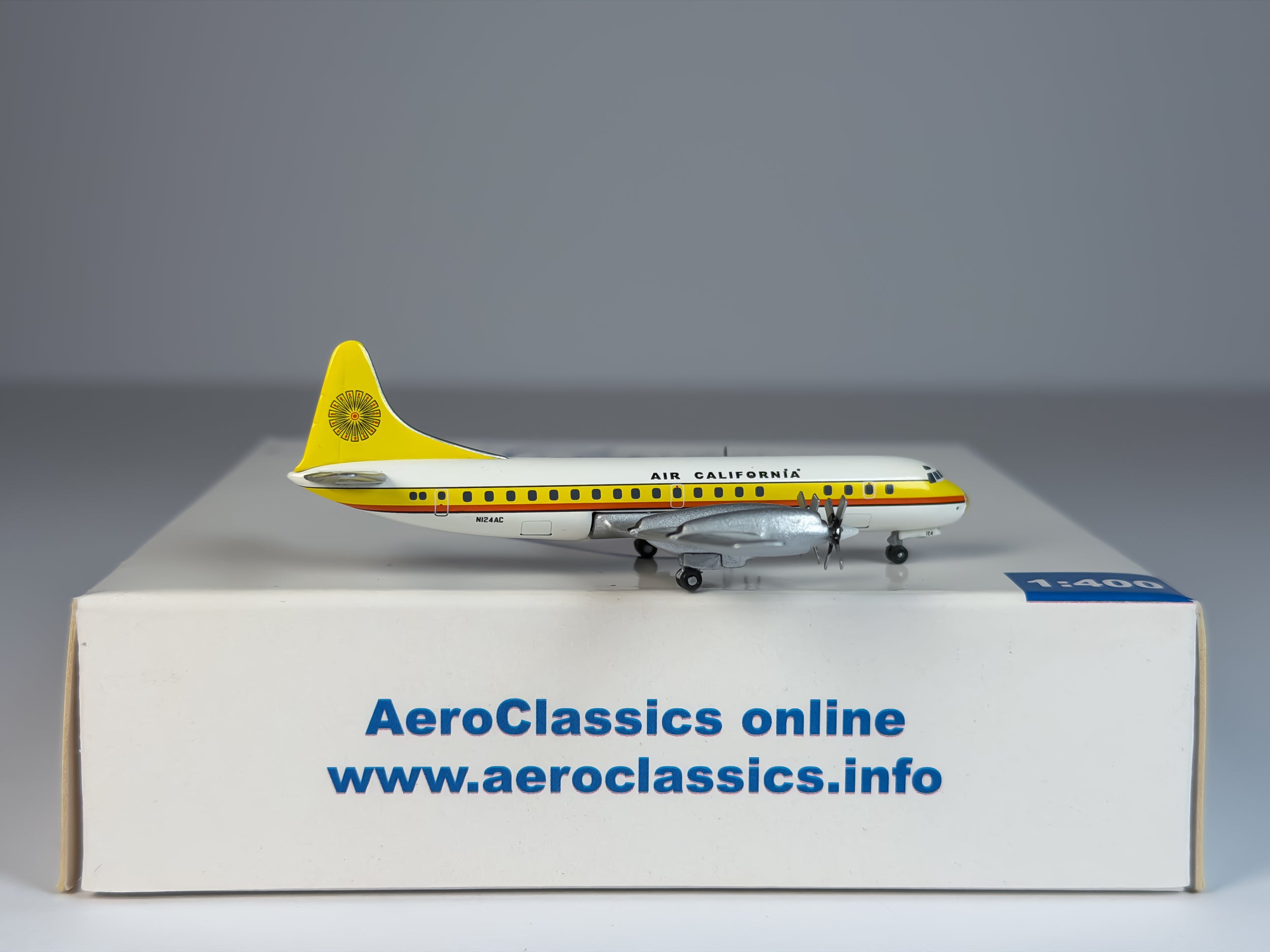 Air California Lockheed L-188 Electra 1:400 Aeroclassics N124AC (GBN124AC)