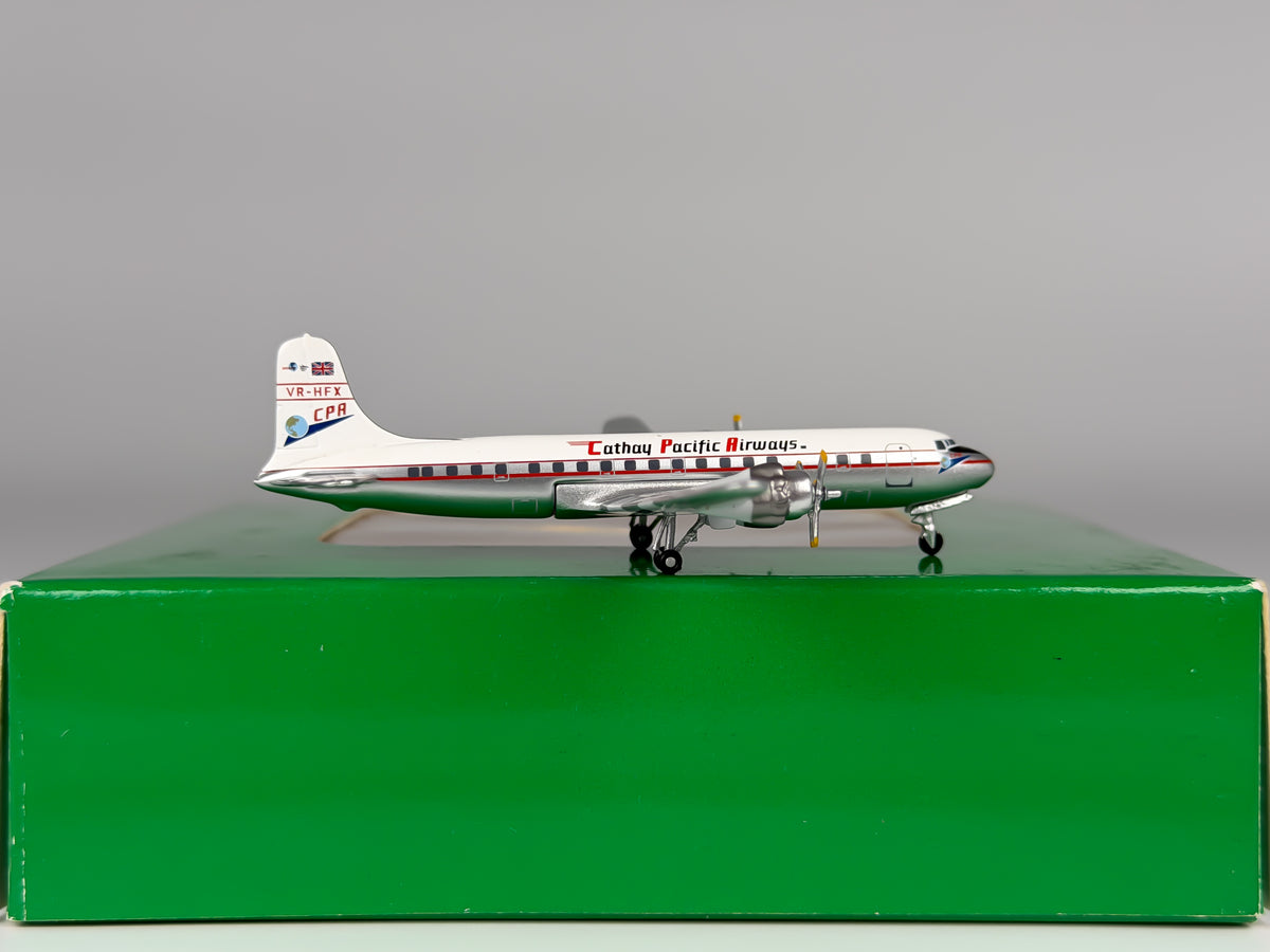 Cathay Pacific Douglas DC-6 1:400 Aeroclassics VR-HFX (GBVRHFX)
