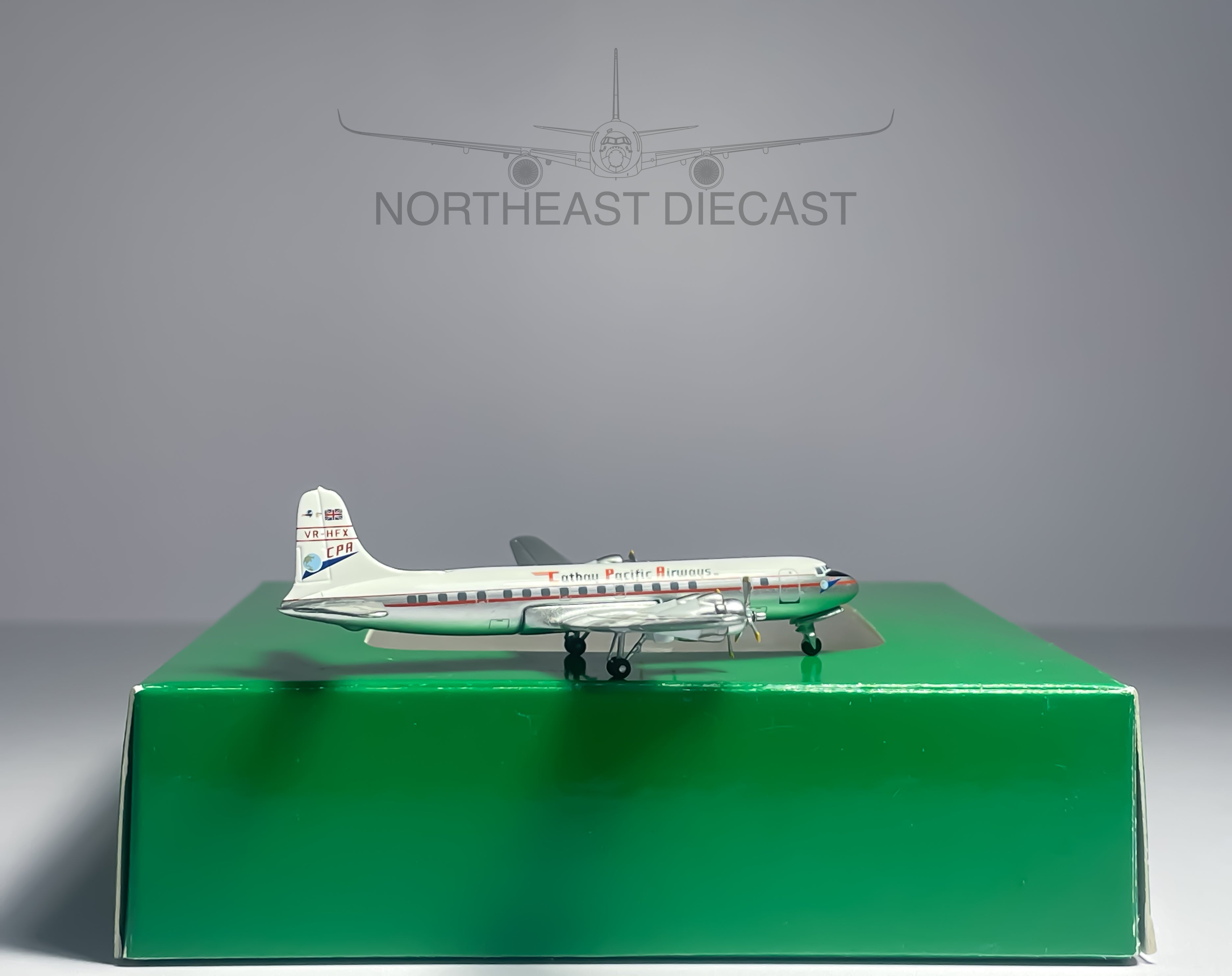 Cathay Pacific Douglas DC-6 1:400 Aeroclassics VR-HFX (GBVRHFX)