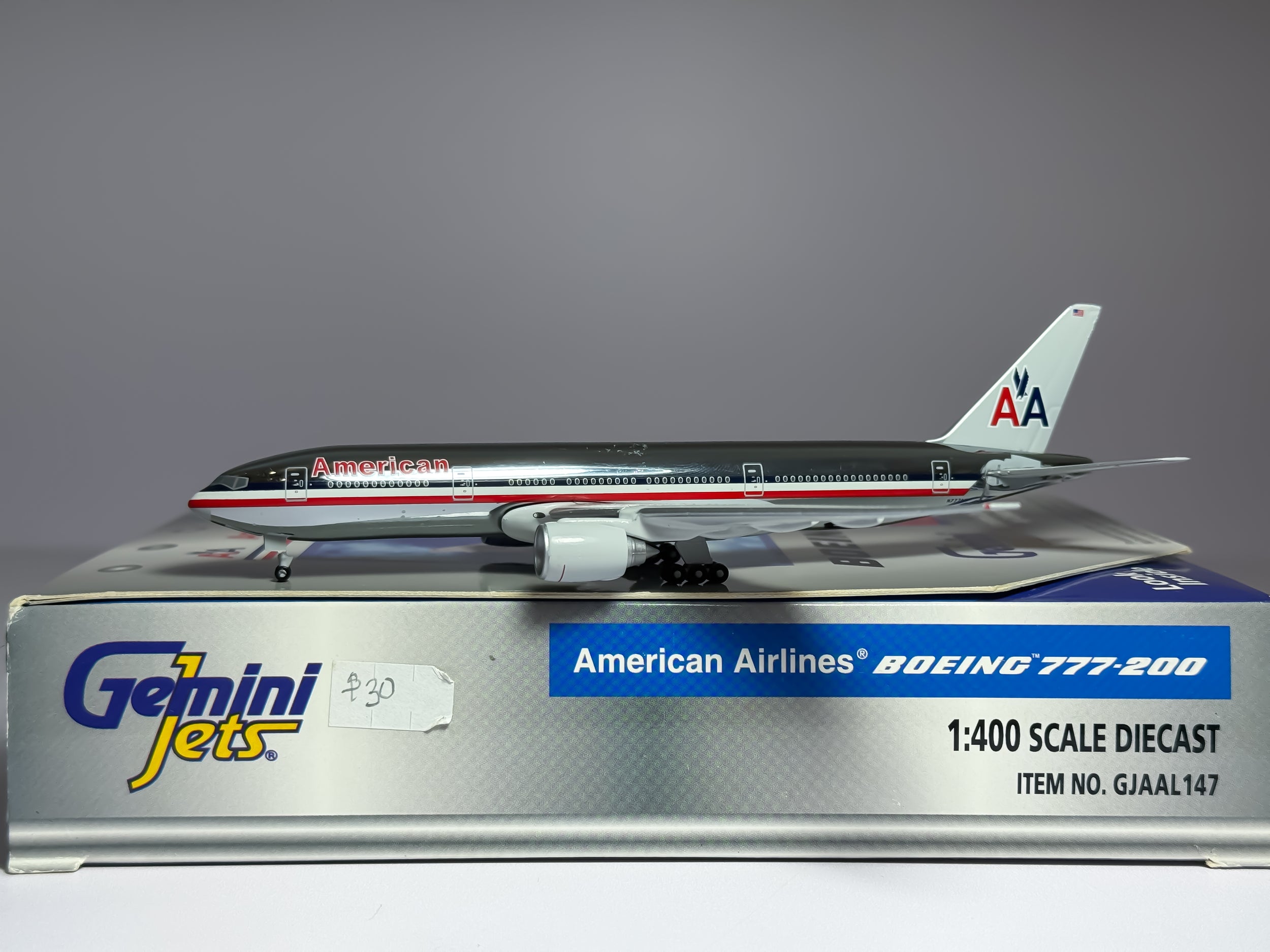 American Airlines Boeing 777-200 1:400 Gemini Jets N777AN (GJAAL147)