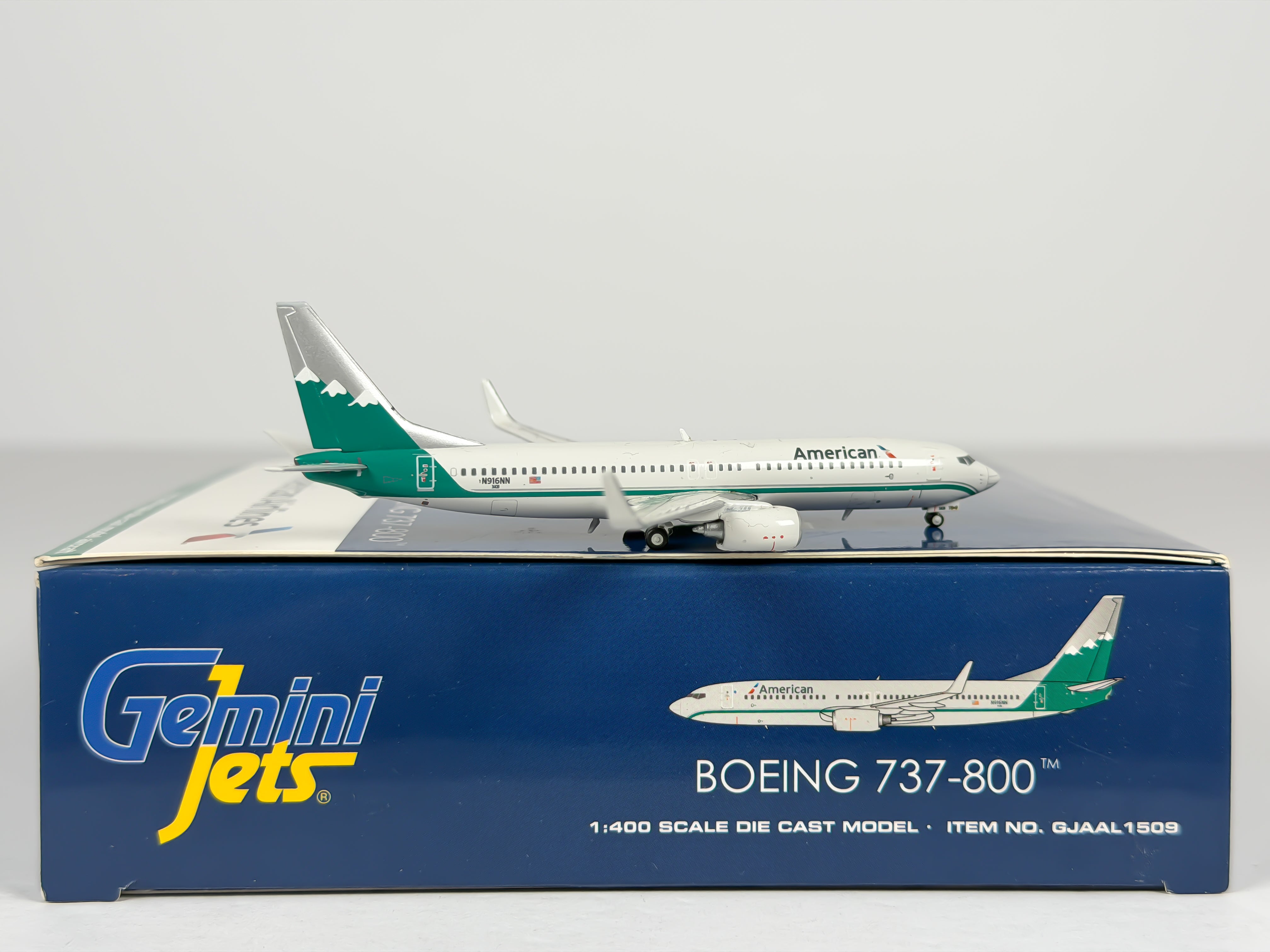American Airlines Boeing 737-800 1:400 Gemini Jets N916NN (GJAAL1509)
