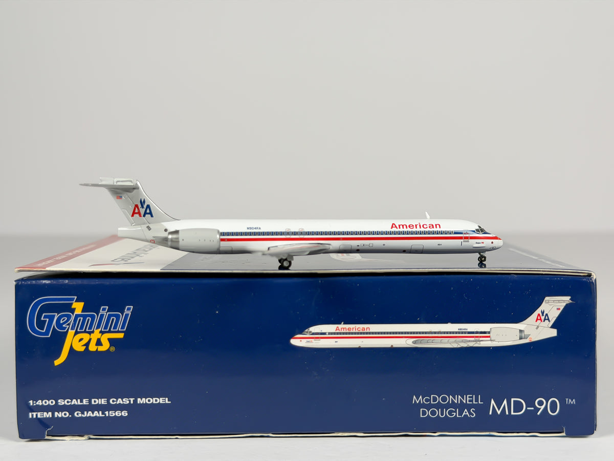 American Airlines McDonnell Douglas MD-90 1:400 Gemini Jets N904RA (GJAAL1566)