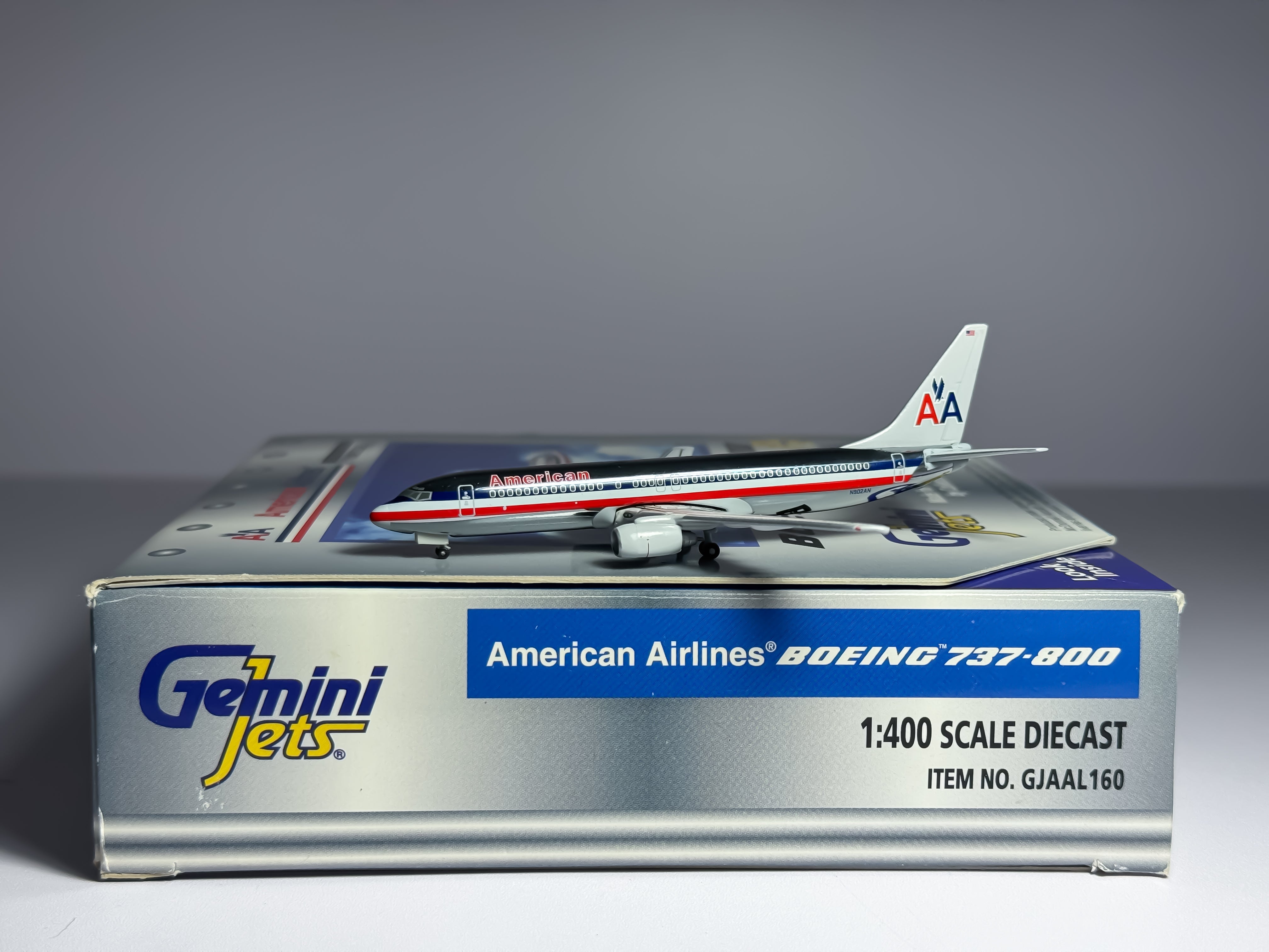 American Airlines Boeing 737-800 1:400 Gemini Jets N902AN (GJAAL160)