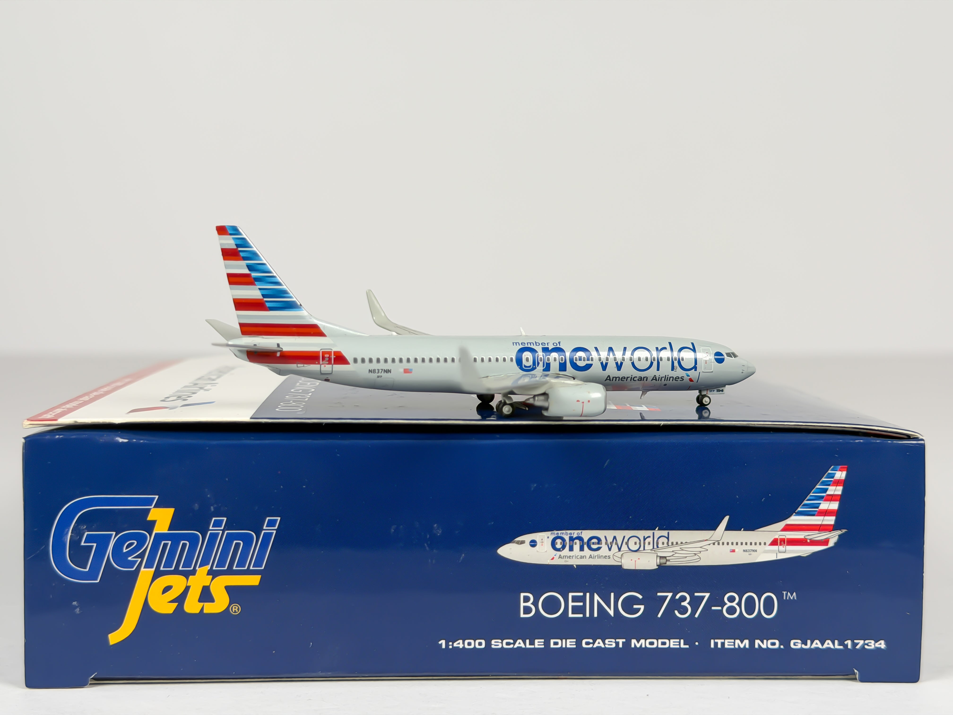 American Airlines Boeing 737-800 1:400 Gemini Jets N837NN (GJAAL1734)
