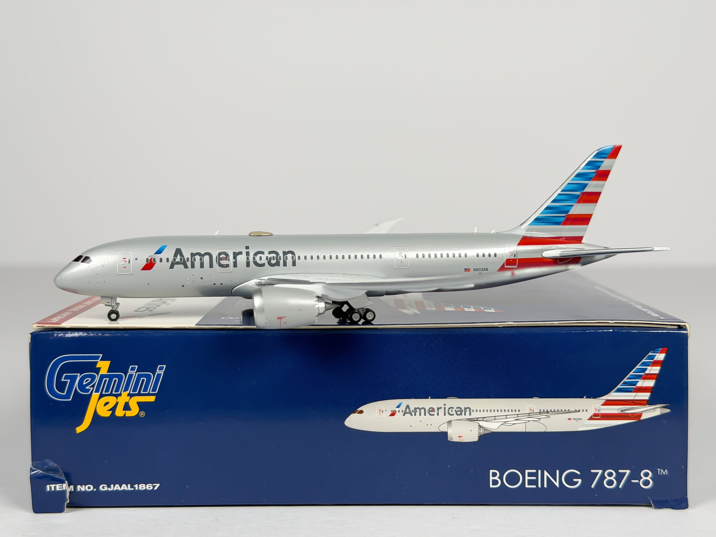 American Airlines Boeing 787-8 1:400 Gemini Jets N802AN (GJAAL1867)