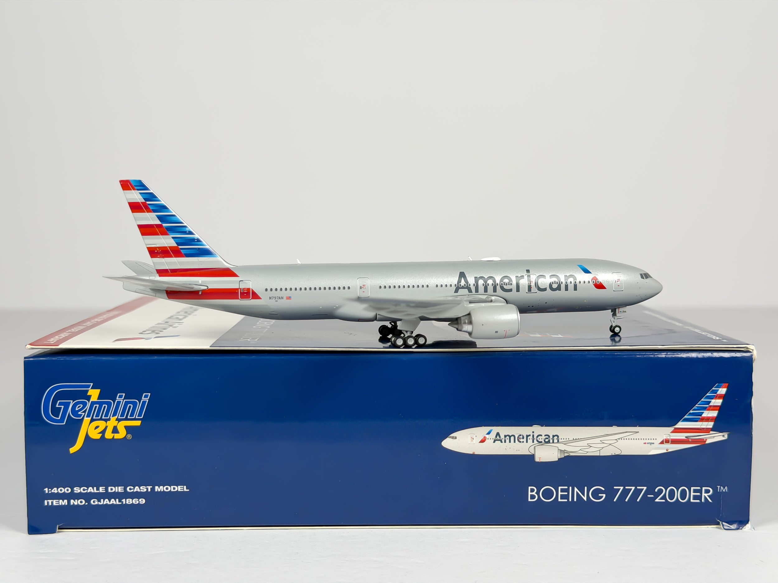 American Airlines Boeing 777-200ER 1:400 Gemini Jets N797AN (GJAAL1869)