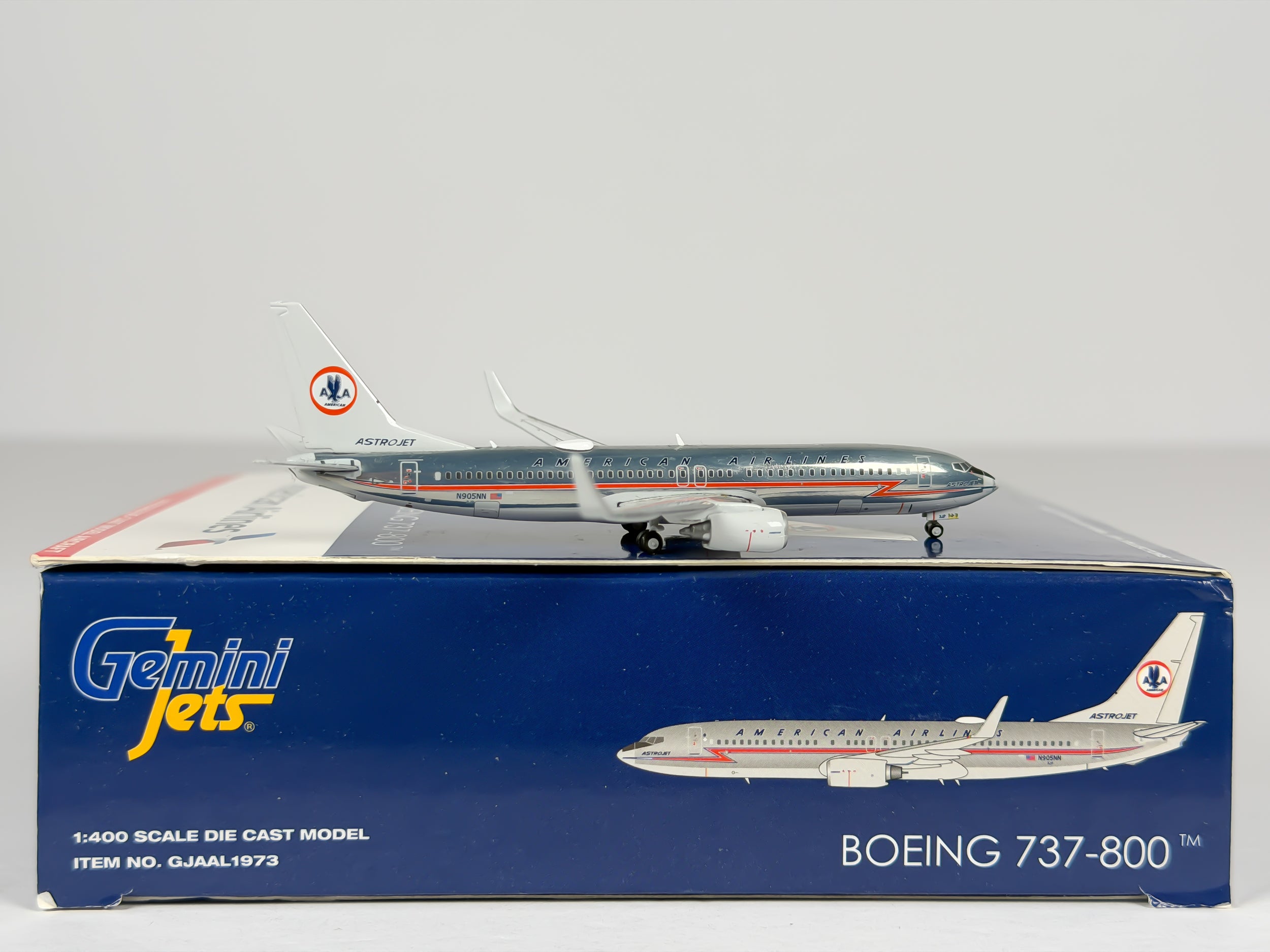 American Airlines Boeing 737-800 1:400 Gemini Jets N905NN (GJAAL1973)