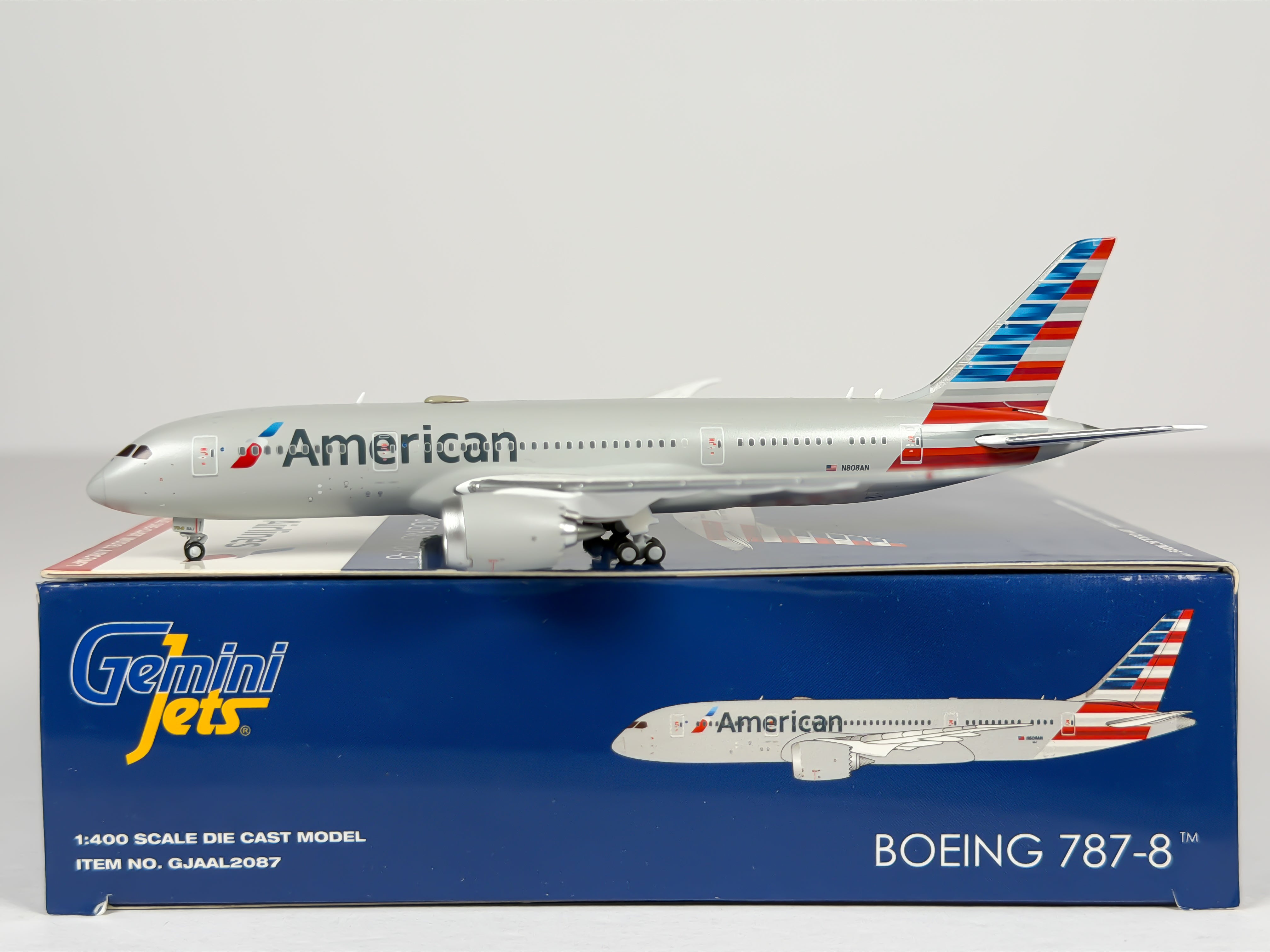 American Airlines Boeing 787-8 1:400 Gemini Jets N808AN (GJAAL2087)
