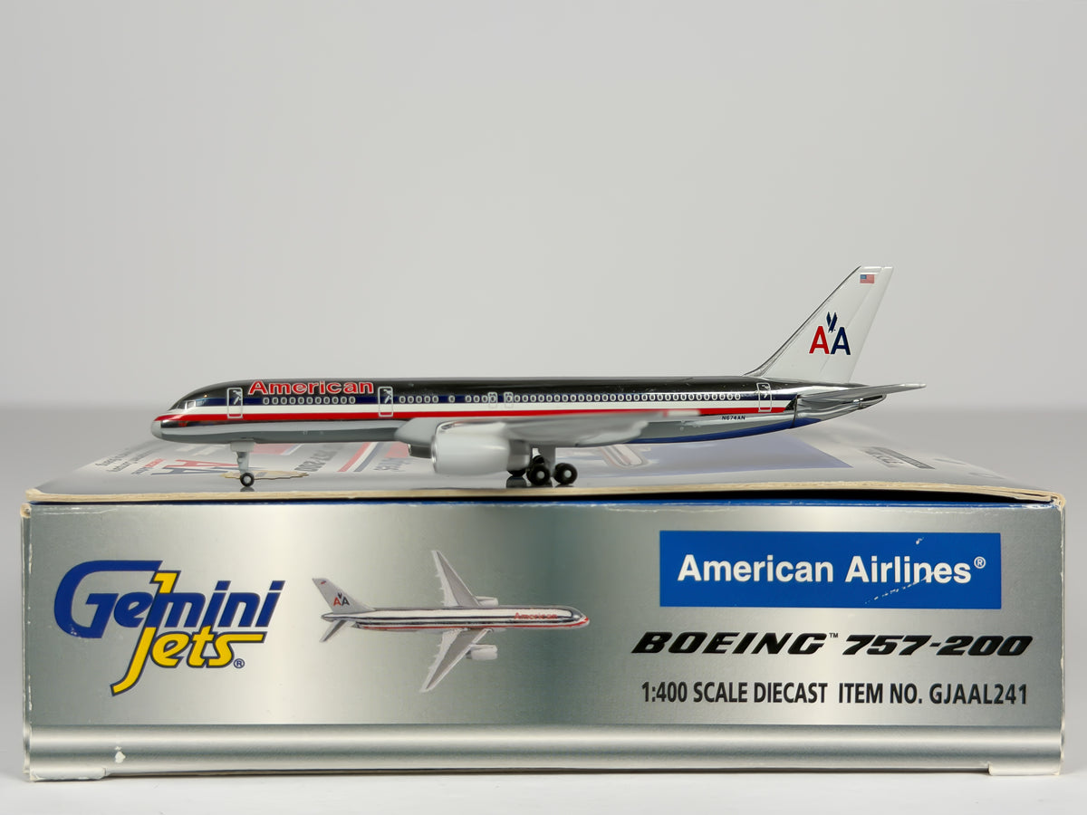 American Airlines Boeing 757-200 1:400 Gemini Jets N674AN (GJAAL241)