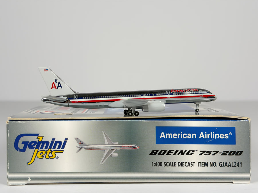 American Airlines Boeing 757-200 1:400 Gemini Jets N674AN (GJAAL241)