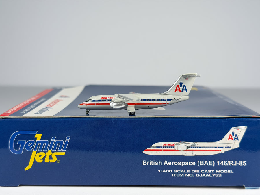 American Airlines BAe 146 (Avro RJ85) 1:400 Gemini Jets N696AA (GJAAL759)