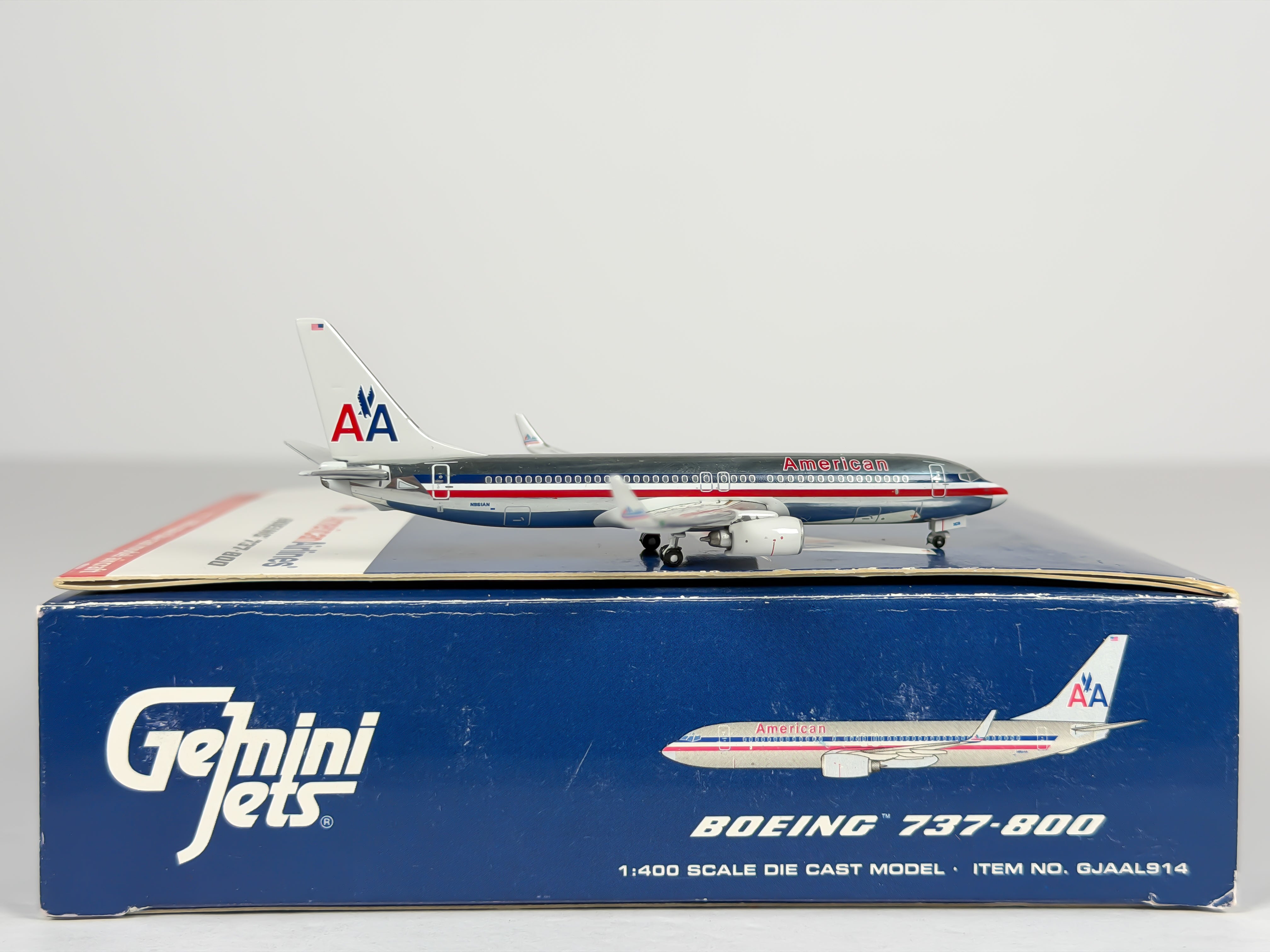 American Airlines Boeing 737-800 1:400 Gemini Jets N961AN (GJAAL914)