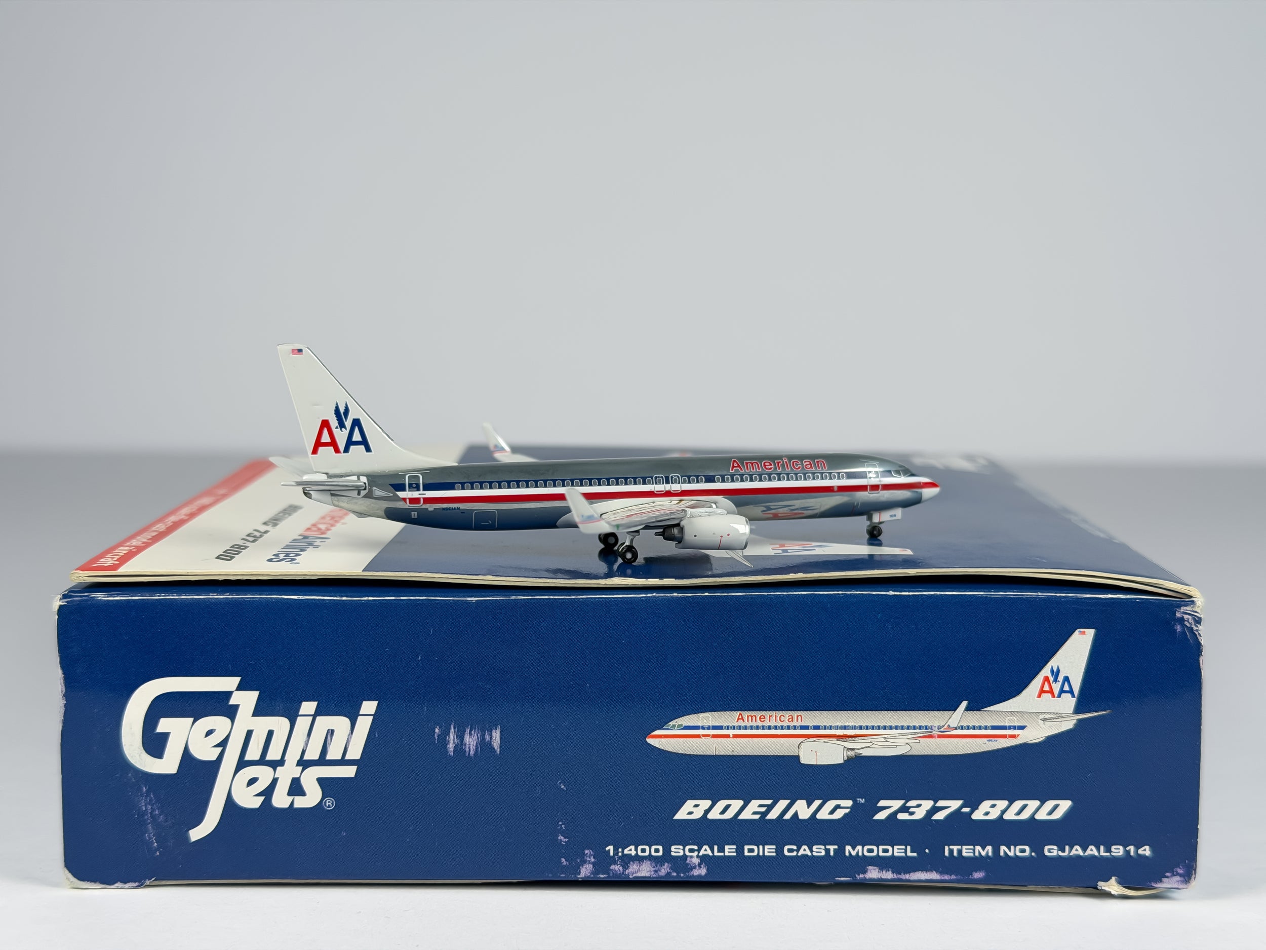 American Airlines Boeing 737-800 1:400 Gemini Jets N961AN (GJAAL914)