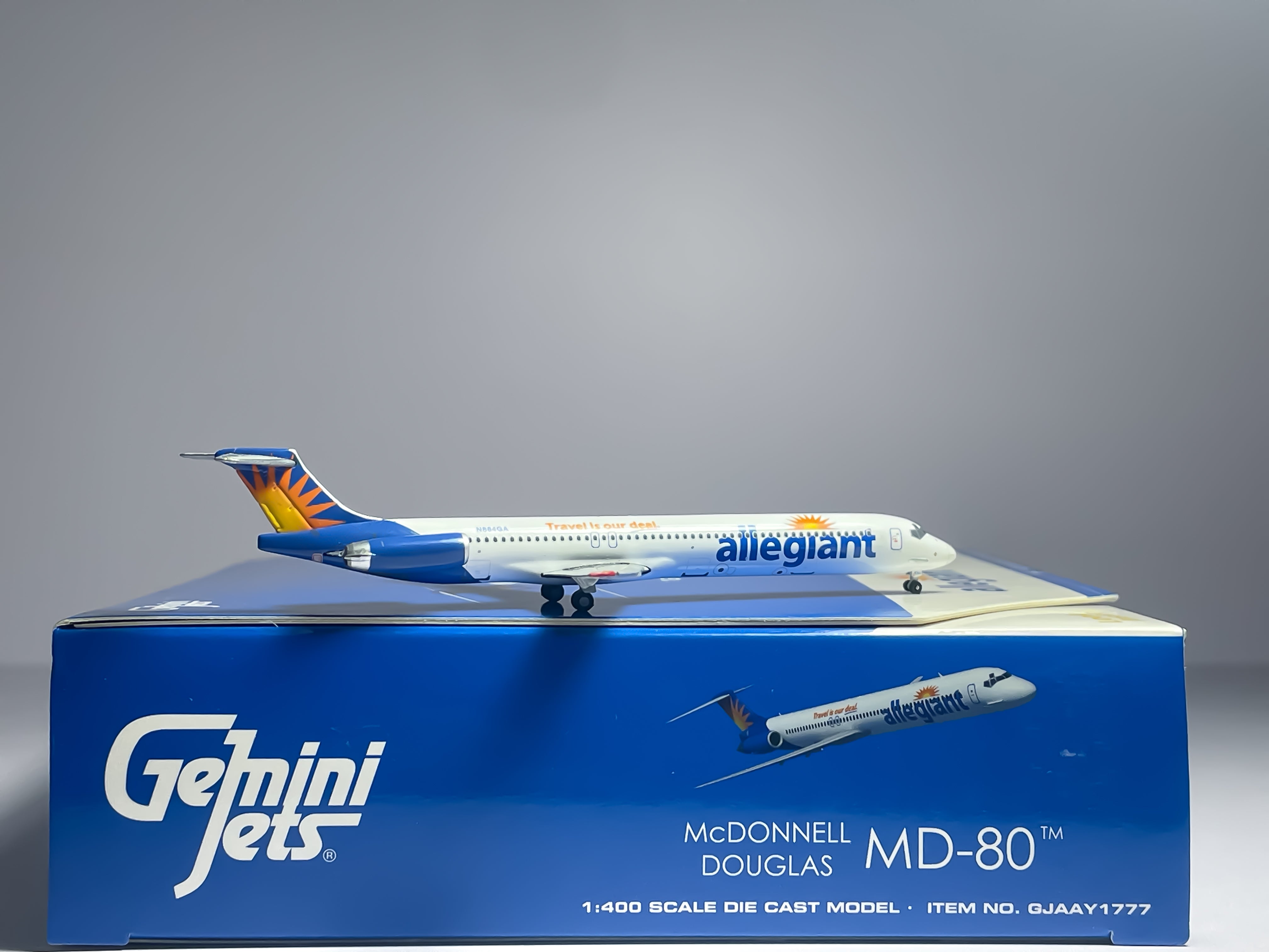Allegiant Air McDonnell Douglas MD-82 1:400 Gemini Jets N864GA (GJAAY1777)