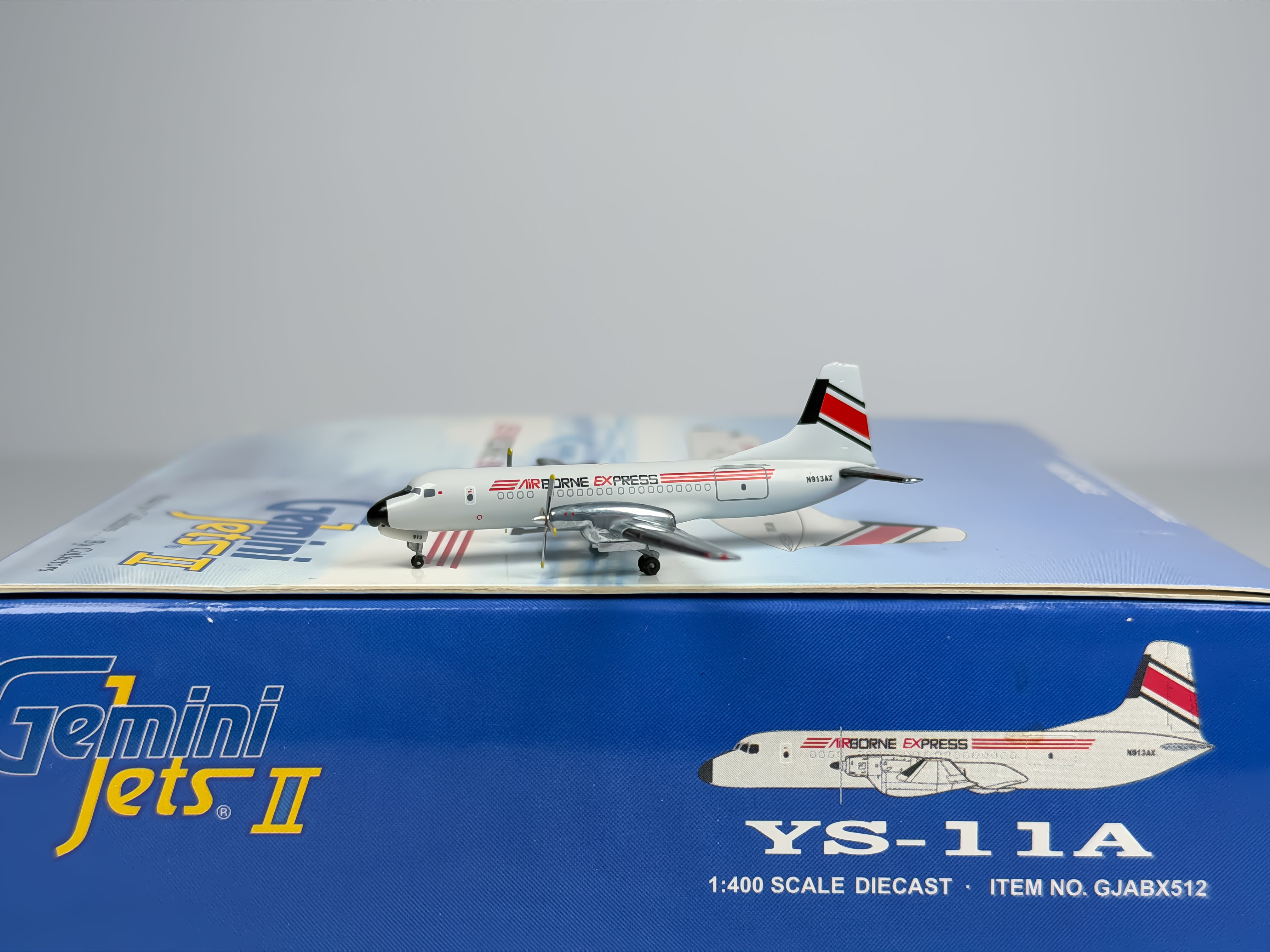 Airborne Express NAMC YS-11 1:400 Gemini Jets N913AX (GJABX512)
