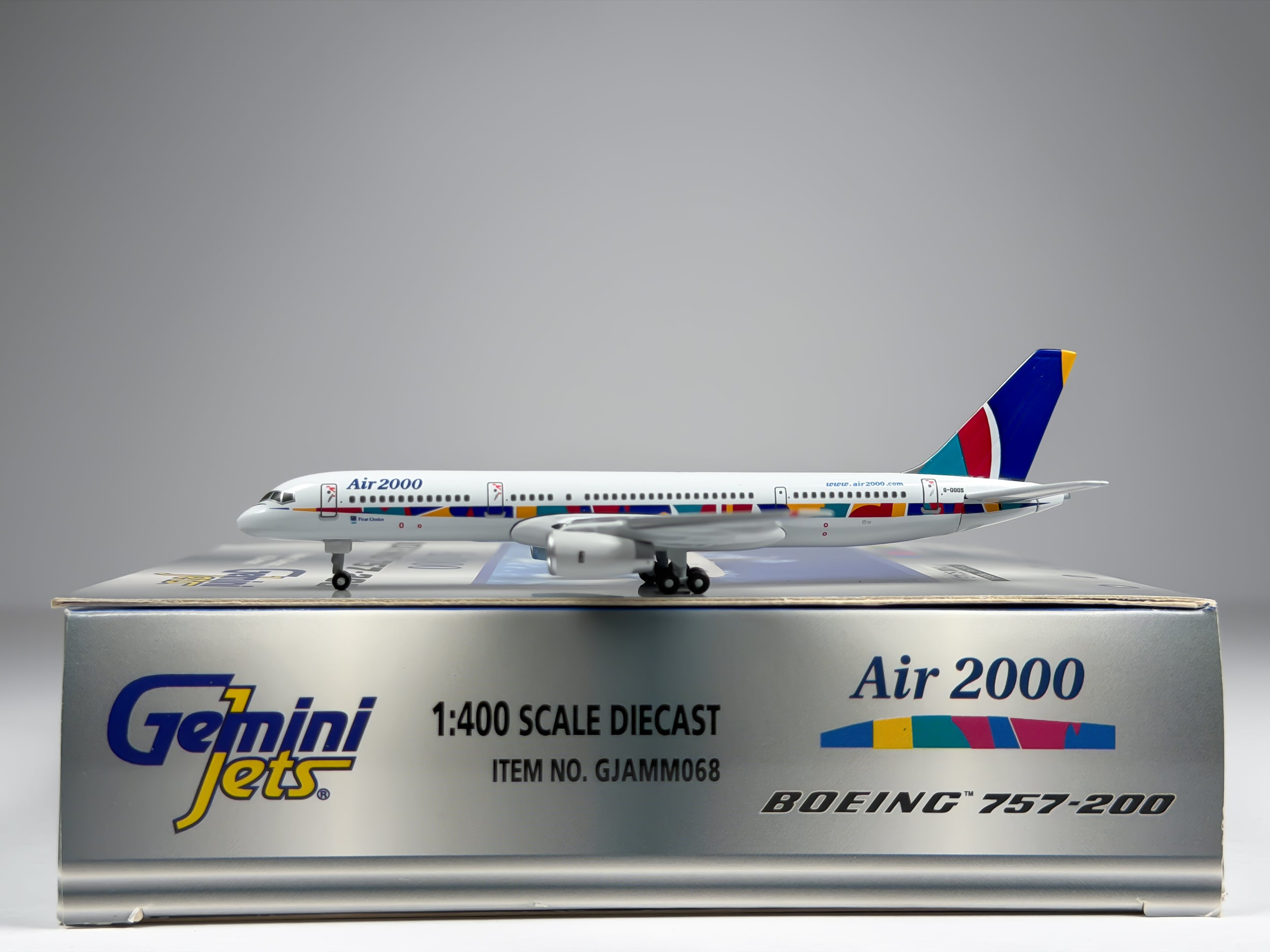 Air 2000 Boeing 757-200 1:400 Gemini Jets G-OOOS (GJAMM068)