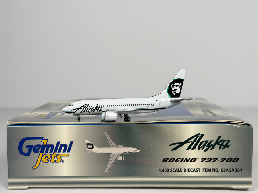 Alaska Airlines Boeing 737-700 1:400 Gemini Jets N613AS (GJASA381)