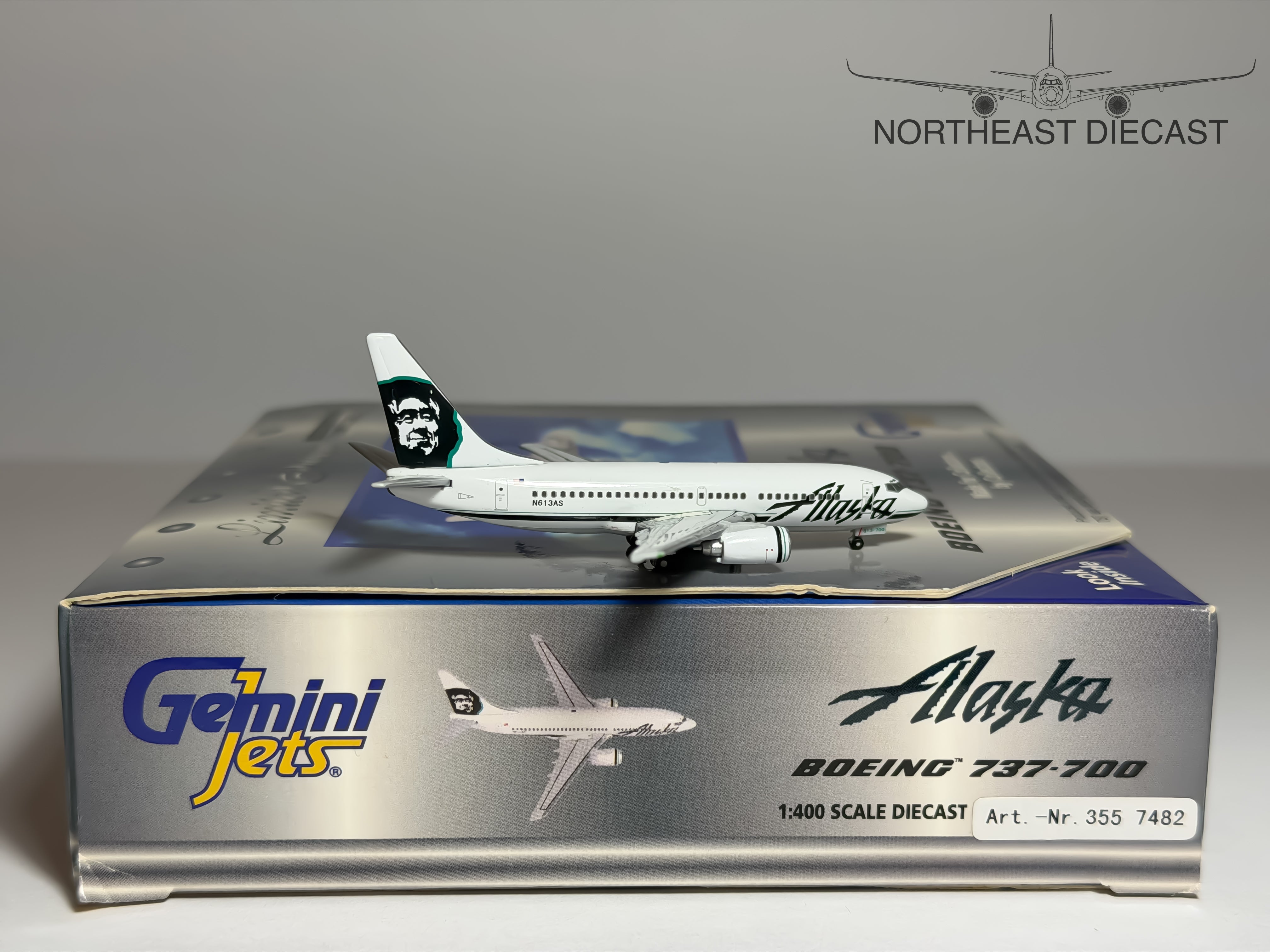 Alaska Airlines Boeing 737-700 1:400 Gemini Jets N613AS (GJASA381)
