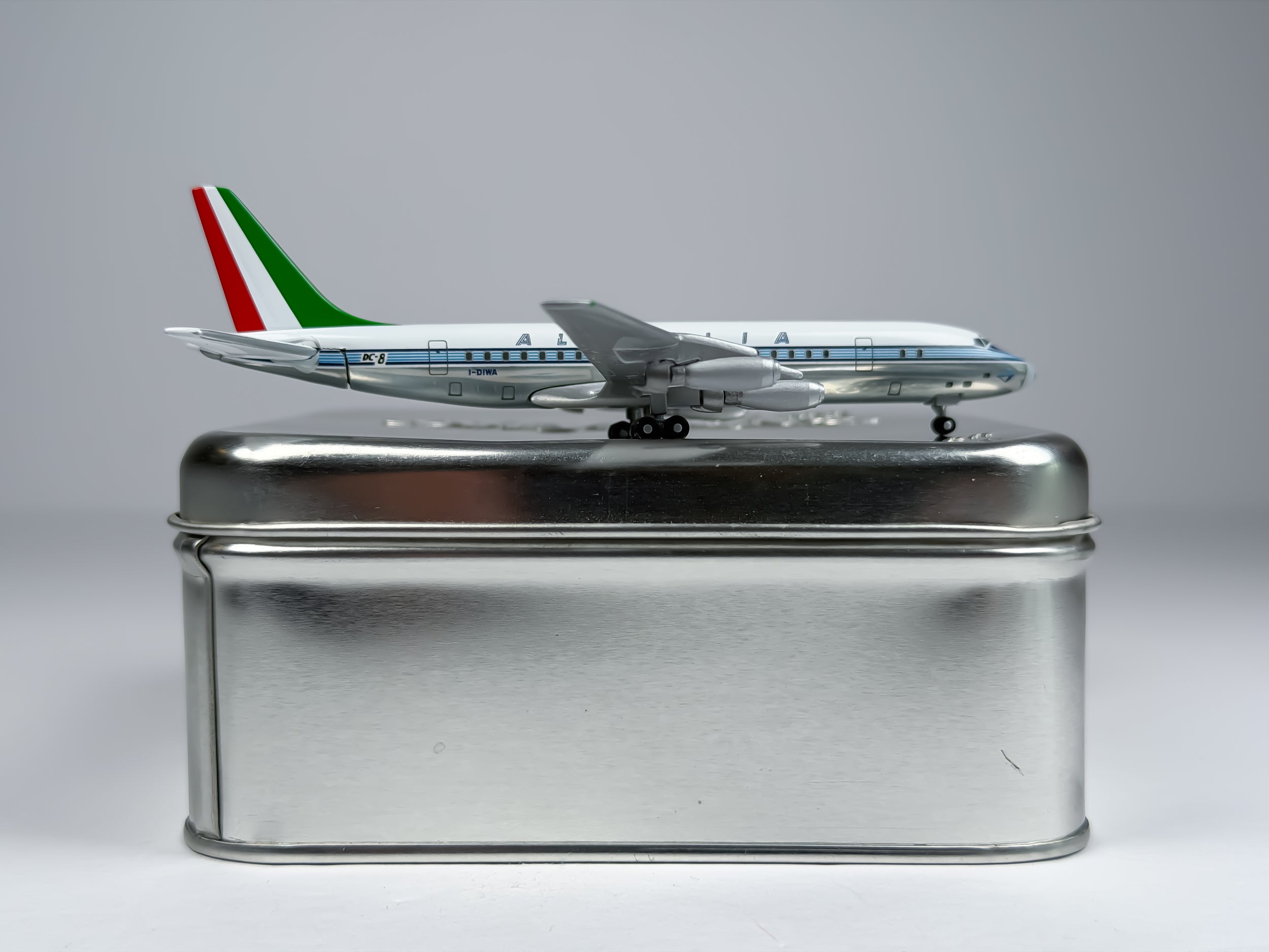 Alitalia Douglas DC-8-40 1:400 Gemini Jets I-DIWA (GJAZA157B)