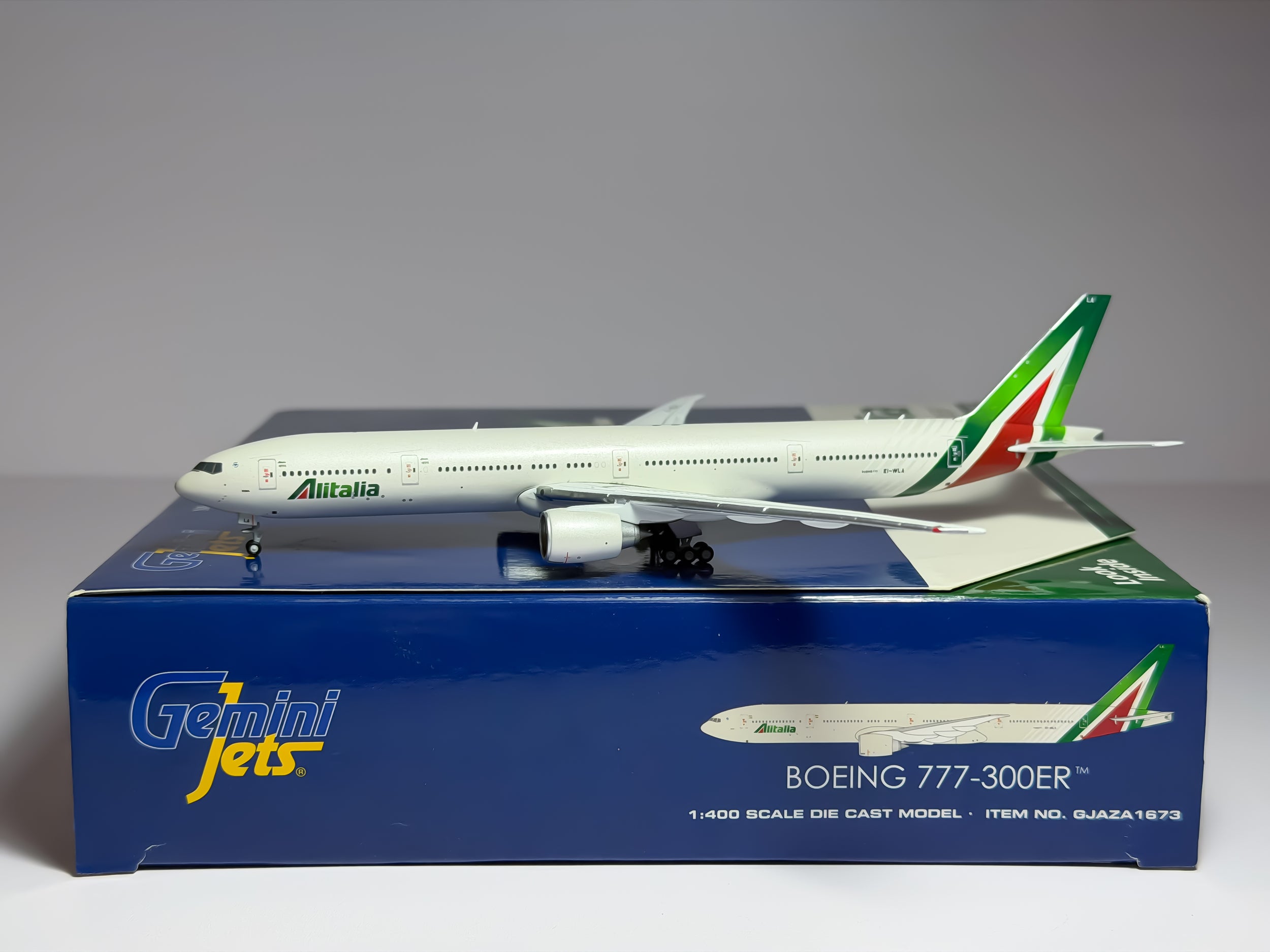 Alitalia Boeing 777-300ER 1:400 Gemini Jets EI-WLA (GJAZA1673)