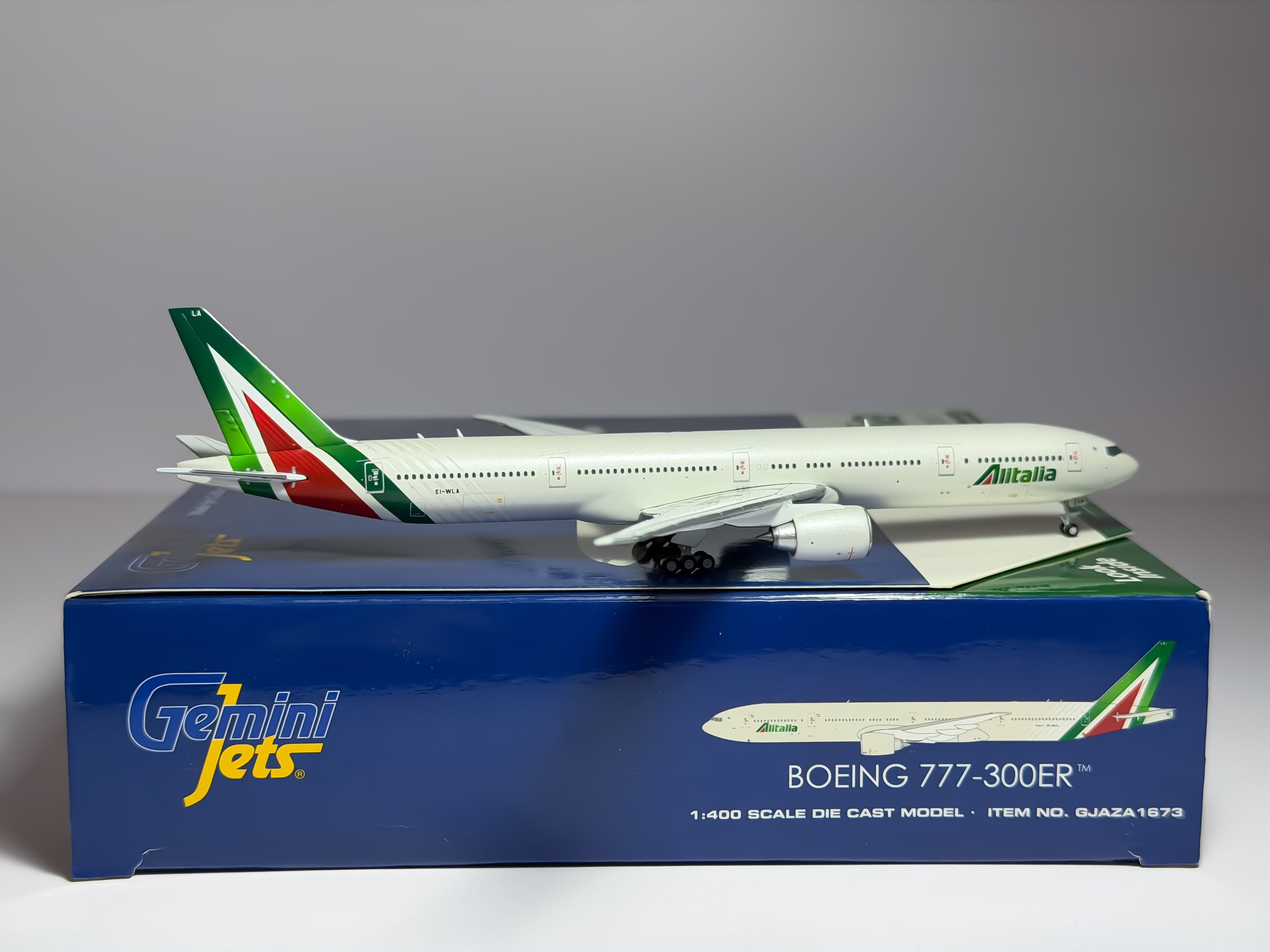 Alitalia Boeing 777-300ER 1:400 Gemini Jets EI-WLA (GJAZA1673)