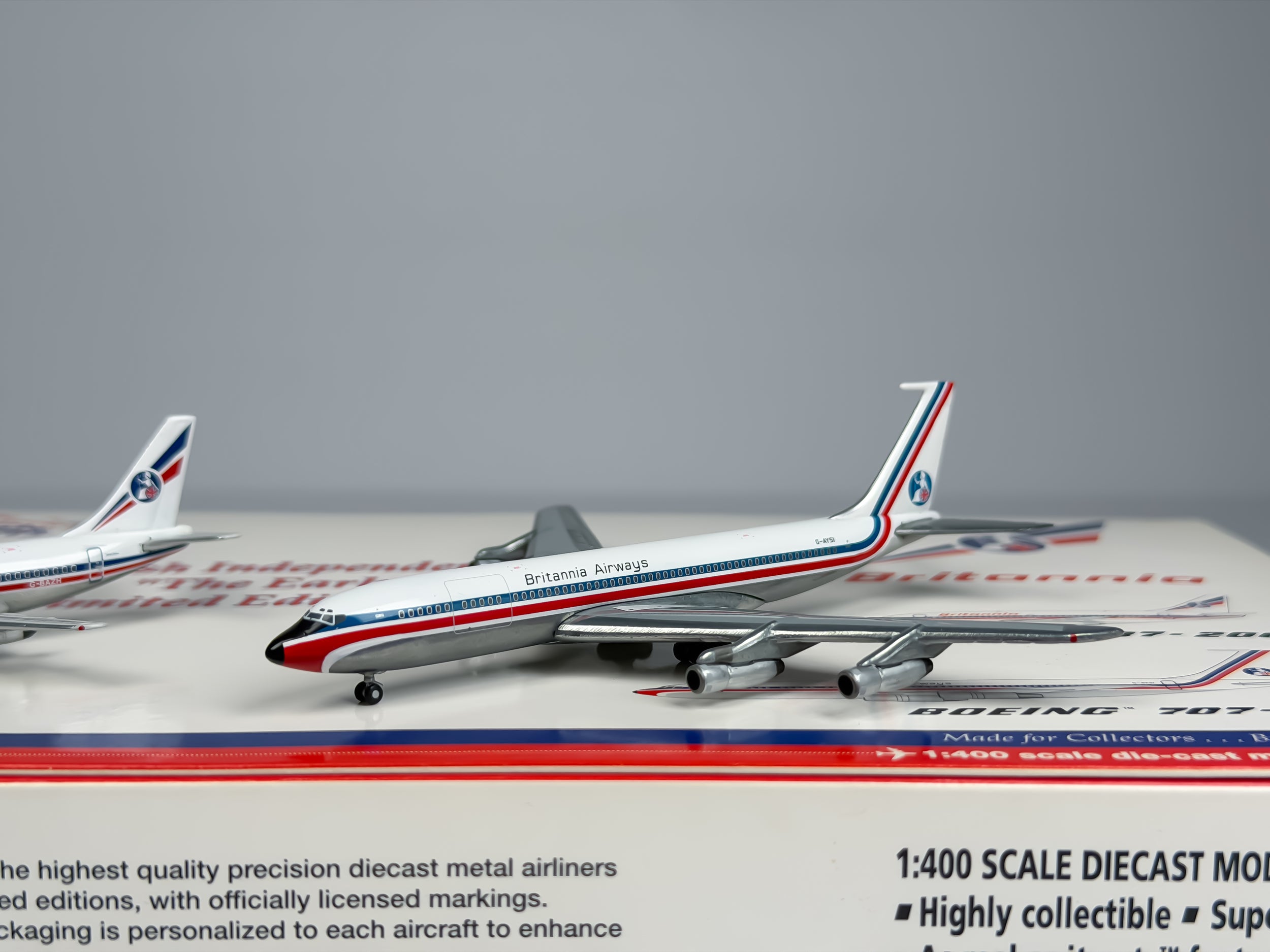 Britannia Airways Boeing 737-200 & 707-300 1:400 Gemini Jets G-BAZH & G-AYSI (GJBAL610)
