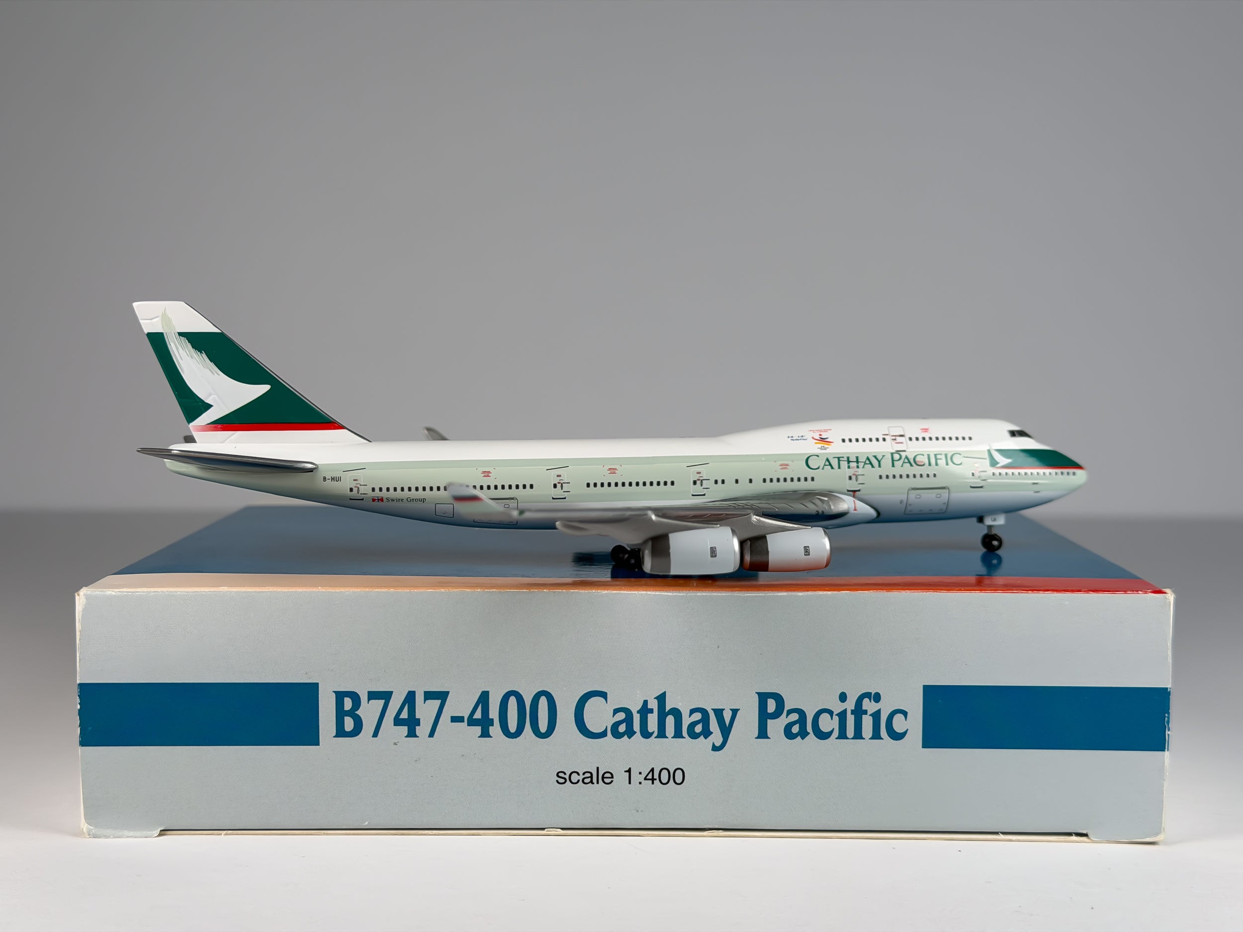 Cathay Pacific Boeing 747-400 1:400 Gemini Jets B-HUI (GJBHUI)