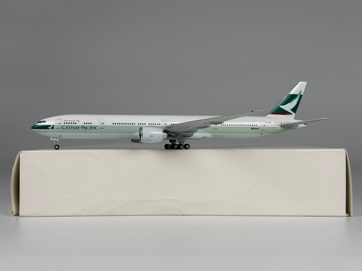 Cathay Pacific Boeing 777-300ER 1:400 Gemini Jets B-KPA (GJBKPA)