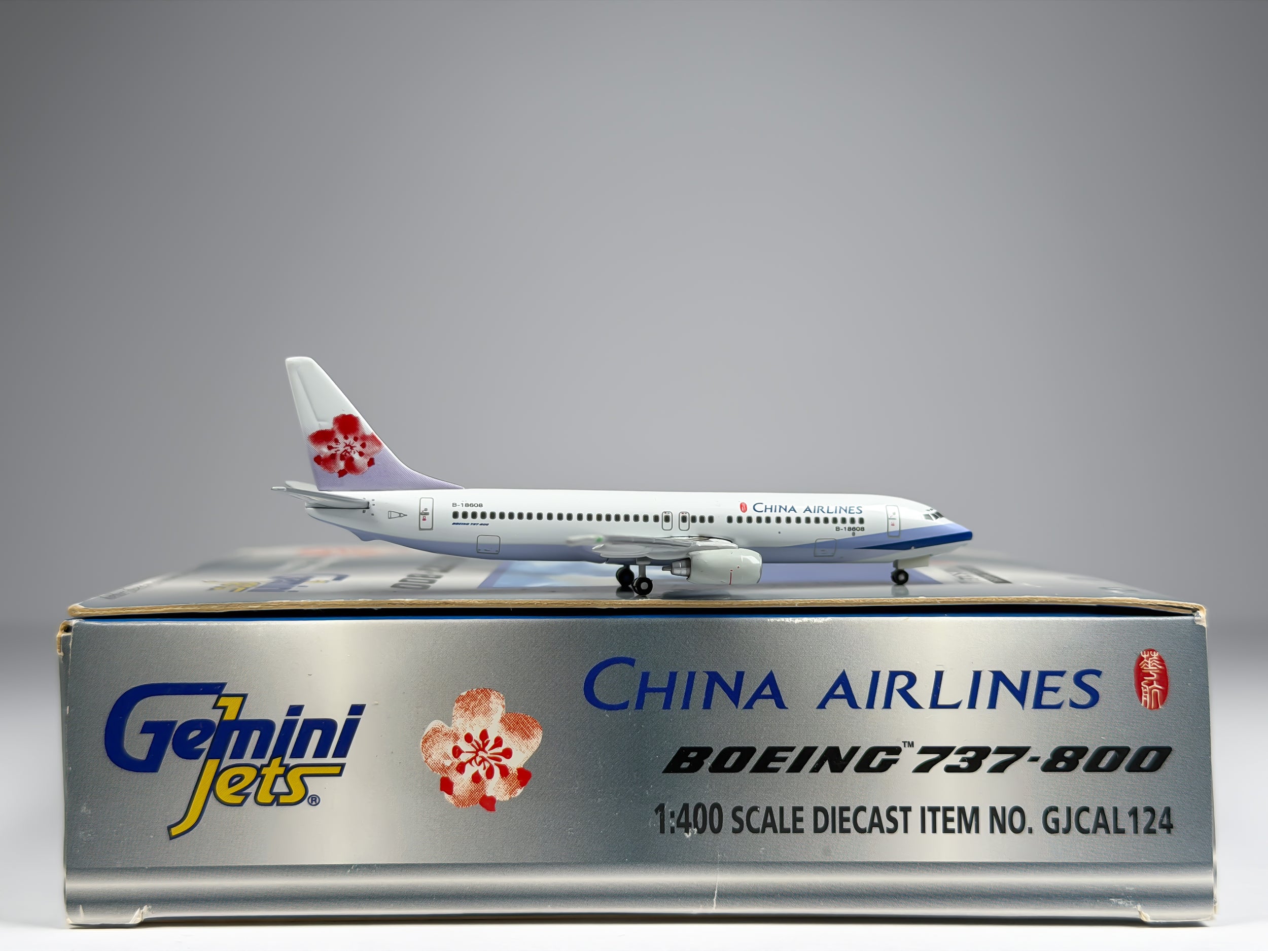 China Airlines Boeing 737-800 1:400 Gemini Jets B-18608 (GJCAL124)