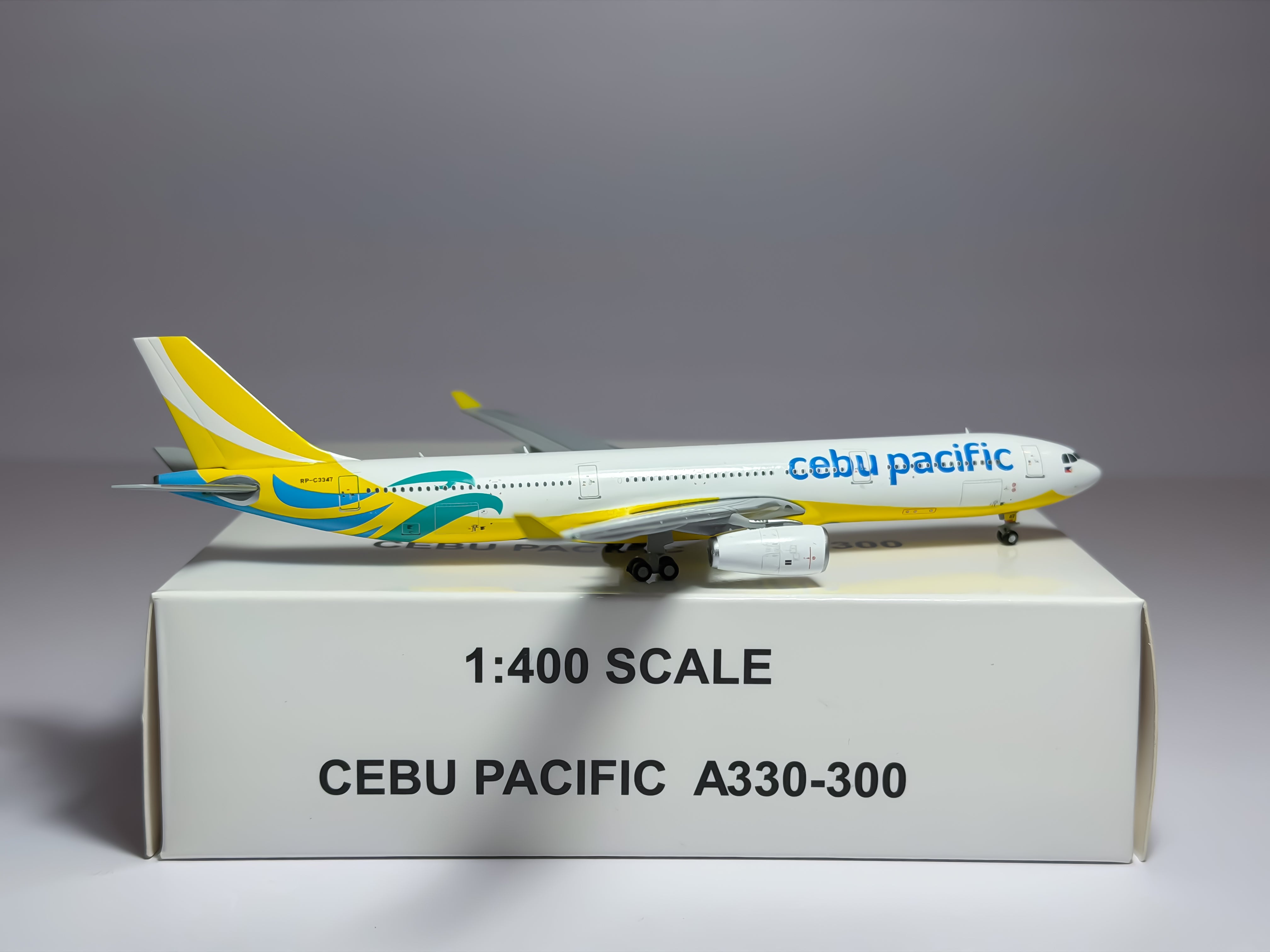 Cebu Pacific Airbus A330-300 1:400 Gemini Jets RP-C3347 (GJCEB4A33)