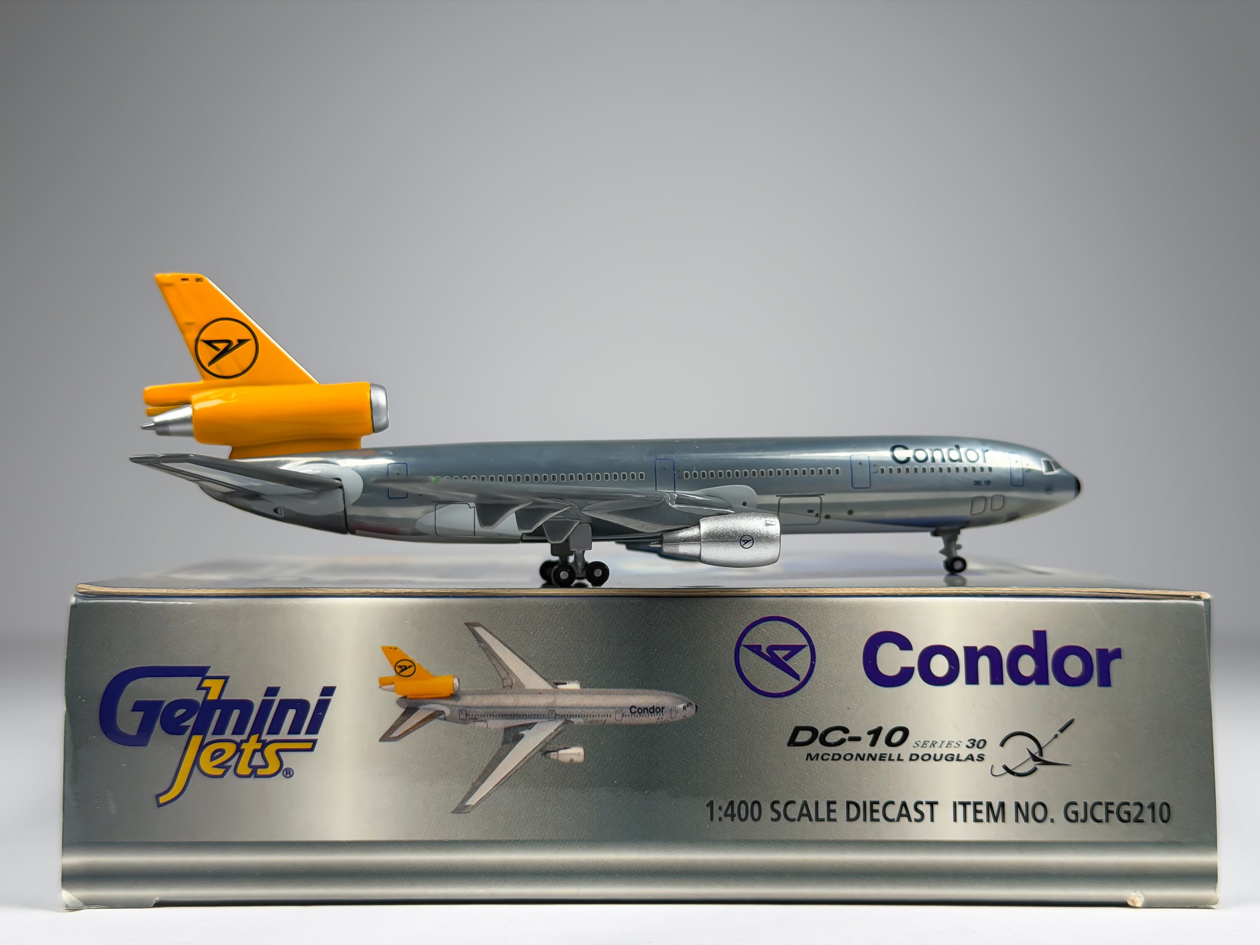 Condor McDonnell Douglas DC-10-30 1:400 Gemini Jets D-ADQO (GJCFG210)