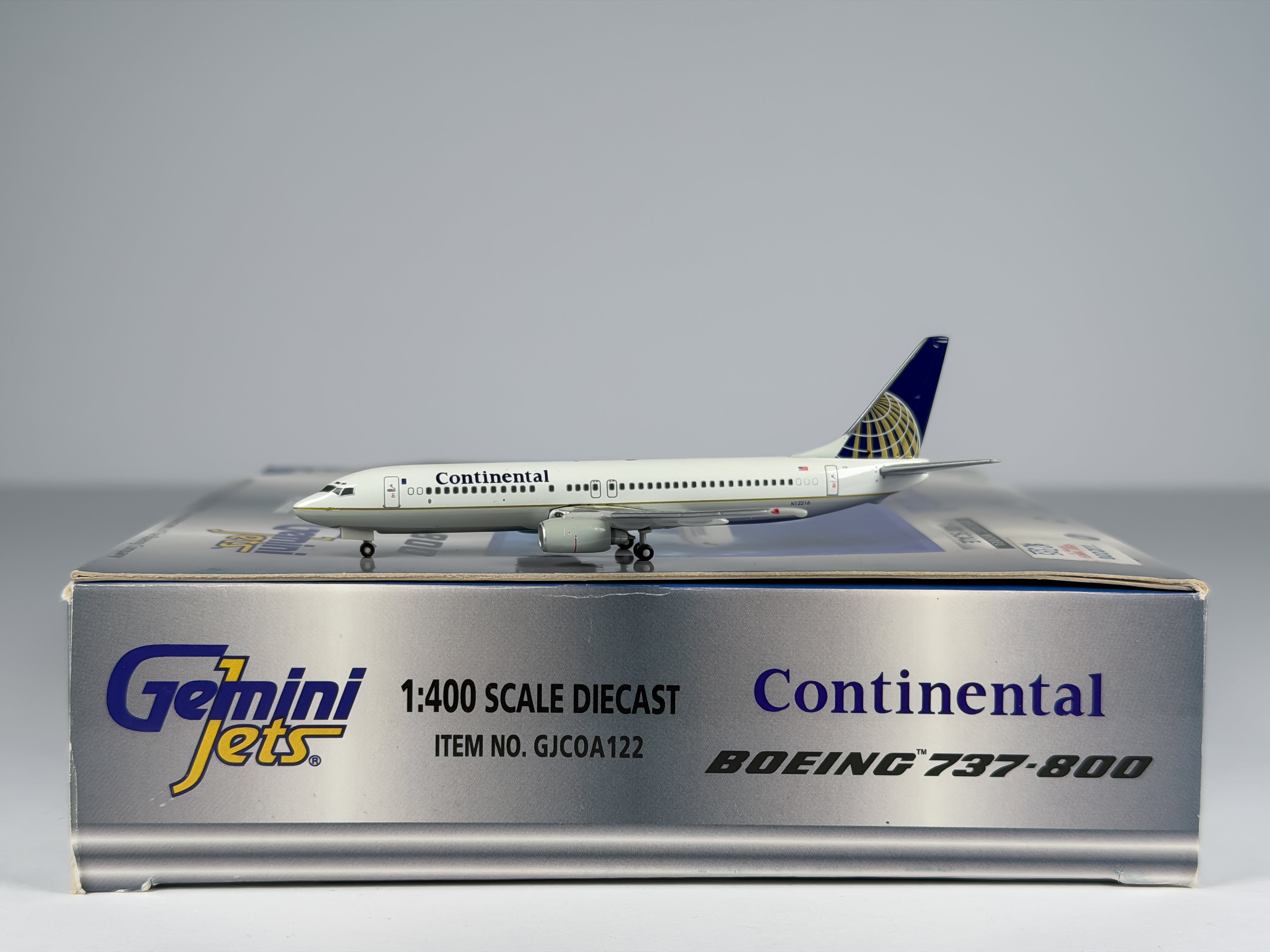 Continental Airlines Boeing 737-800 1:400 Gemini Jets N12216 (GJCOA122)