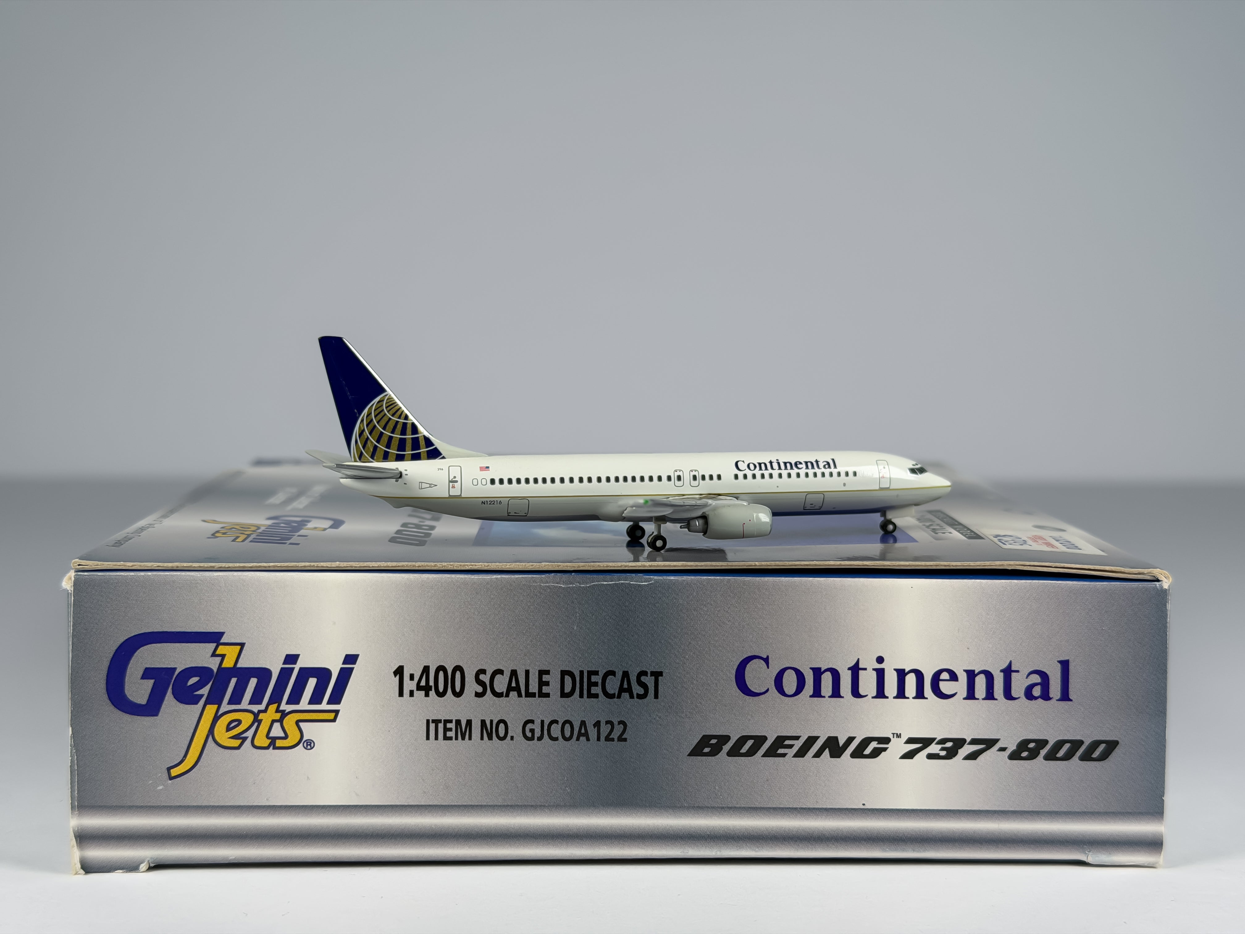 Continental Airlines Boeing 737-800 1:400 Gemini Jets N12216 (GJCOA122)