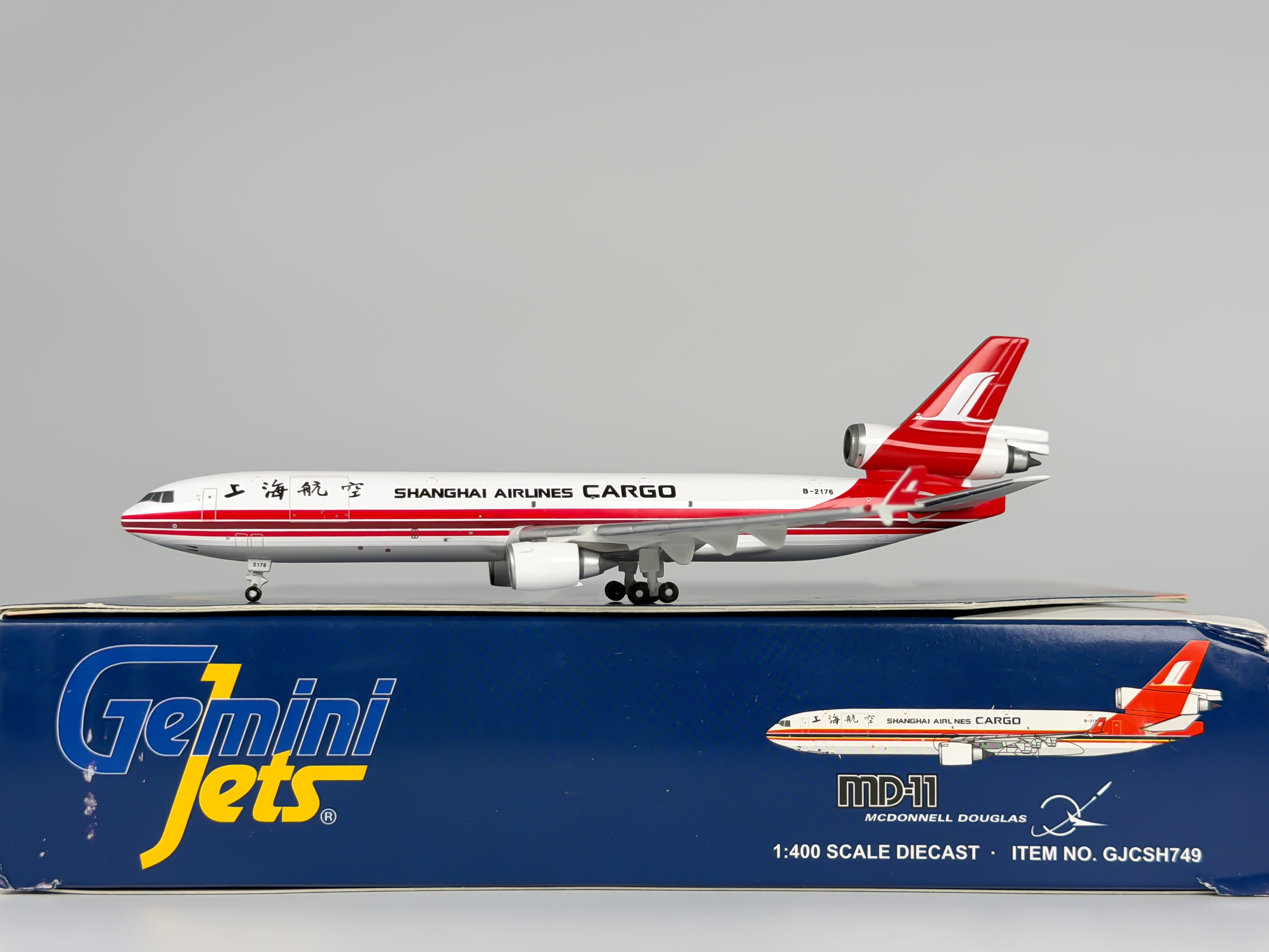 McDonnell Douglas MD-11 Diecast Aircraft Models · Northeast Diecast