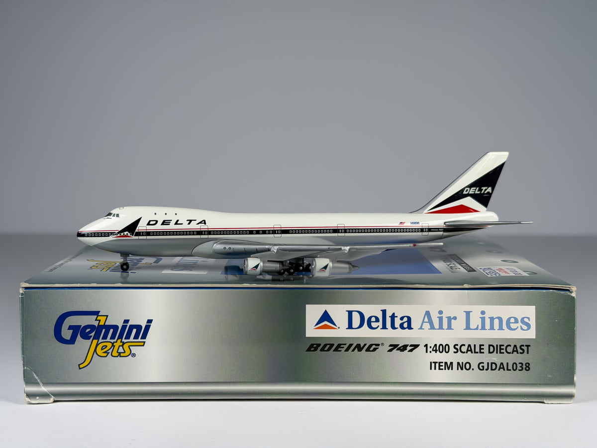 Delta Air Lines Boeing 747-100 1:400 Gemini Jets N9896 (GJDAL038)