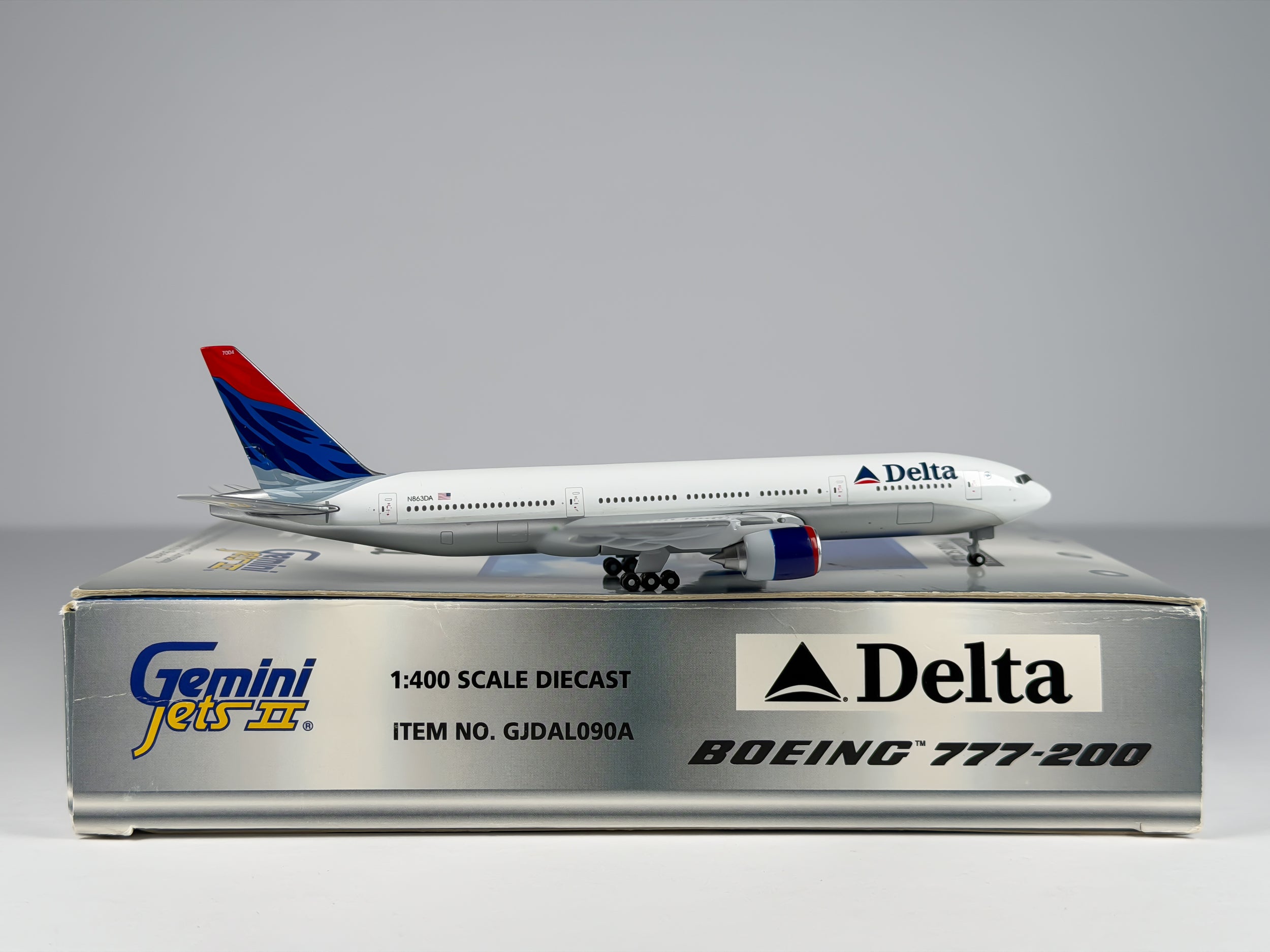 Delta Air Lines Boeing 777-200 1:400 Gemini Jets N863DA (GJDAL090A)