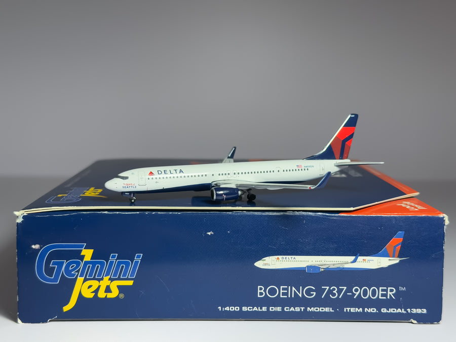 Delta Air Lines Boeing 737-900ER 1:400 Gemini Jets N809DN (GJDAL1393)