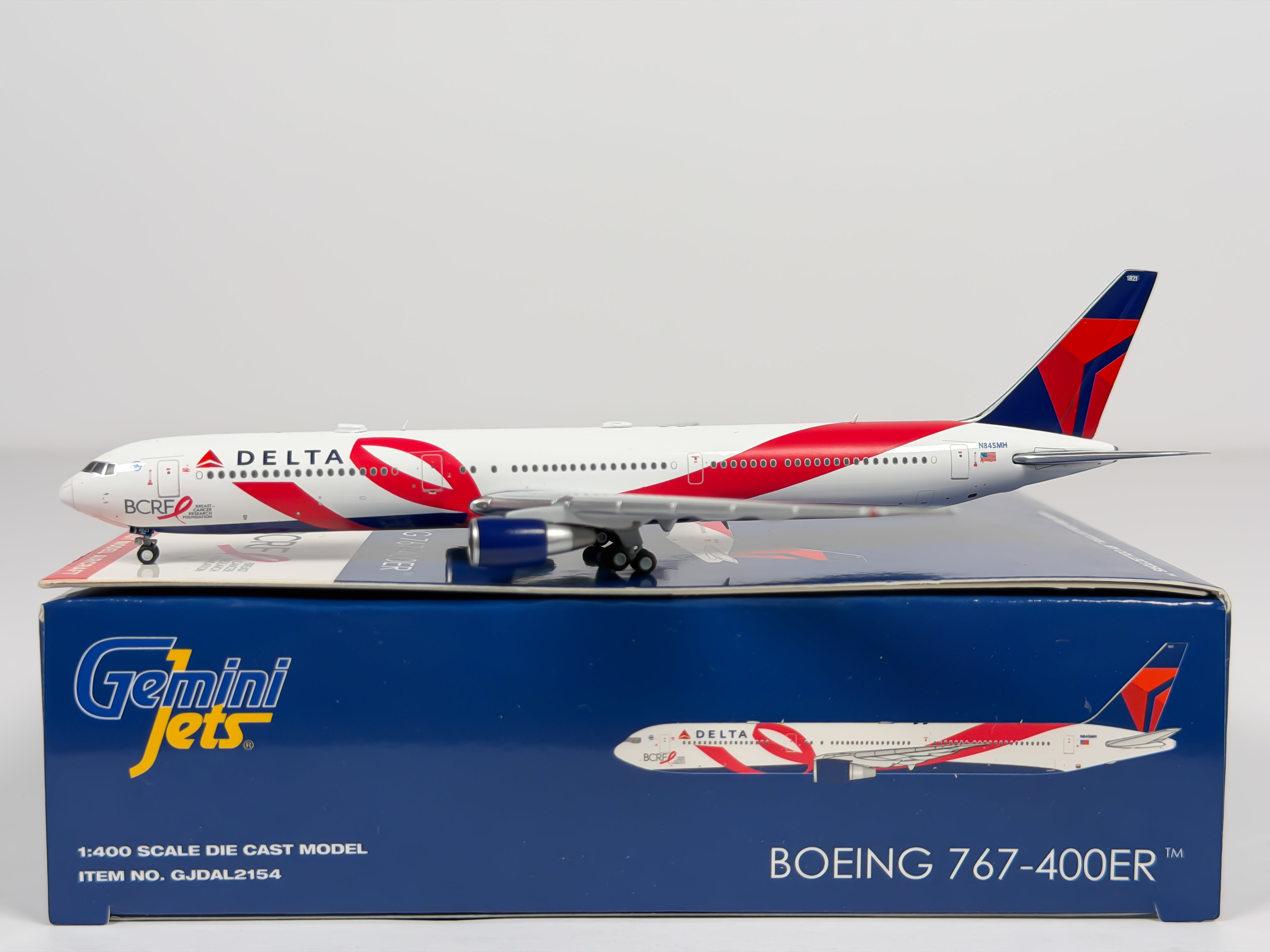 Delta Air Lines Boeing 767-400 1:400 Gemini Jets N845MH (GJDAL2154)