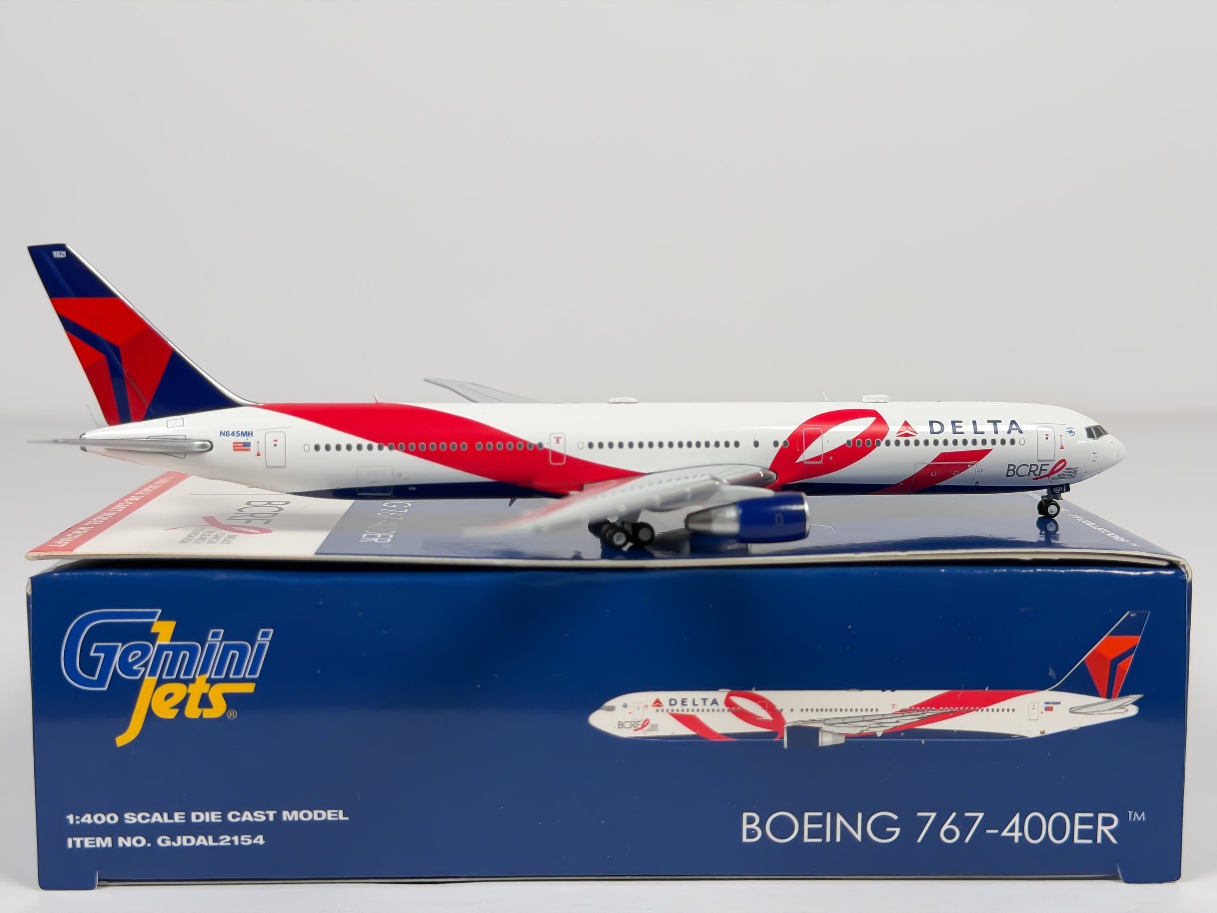 Delta Air Lines Boeing 767-400 1:400 Gemini Jets N845MH (GJDAL2154)