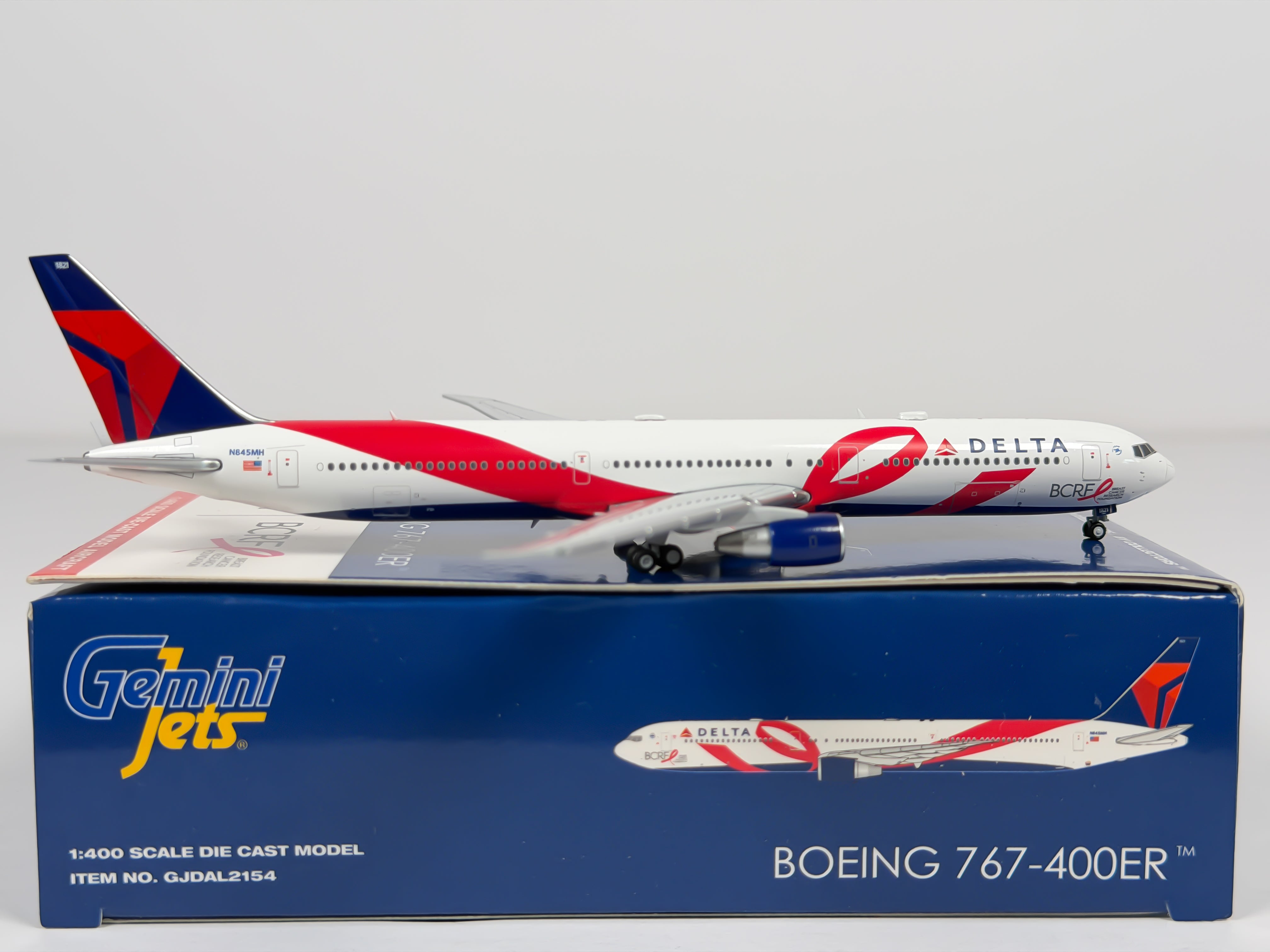 Delta Air Lines Boeing 767-400 1:400 Gemini Jets N845MH (GJDAL2154)