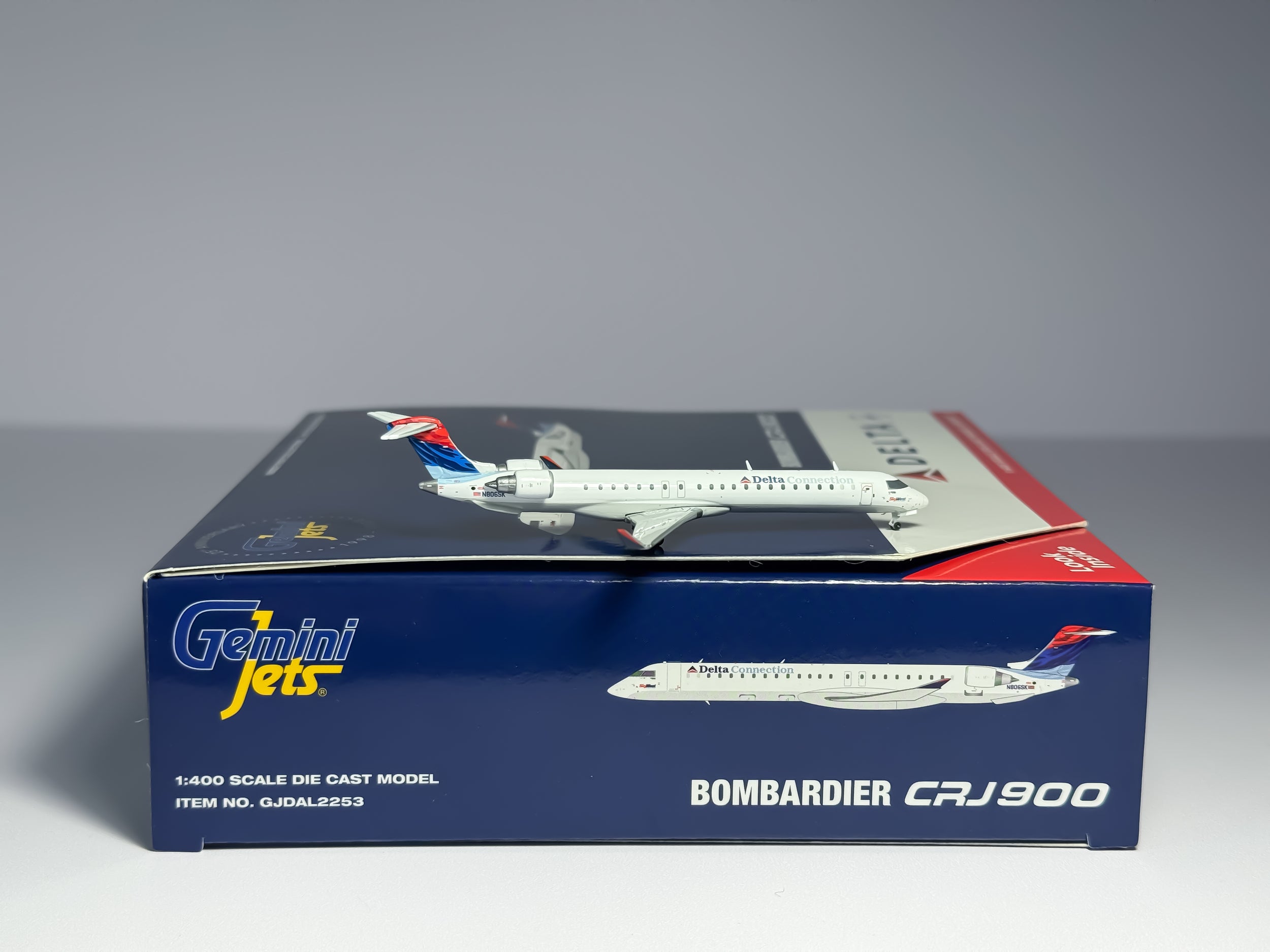 Delta Air Lines Bombardier CRJ900 1:400 Gemini Jets N806SK (GJDAL2253)